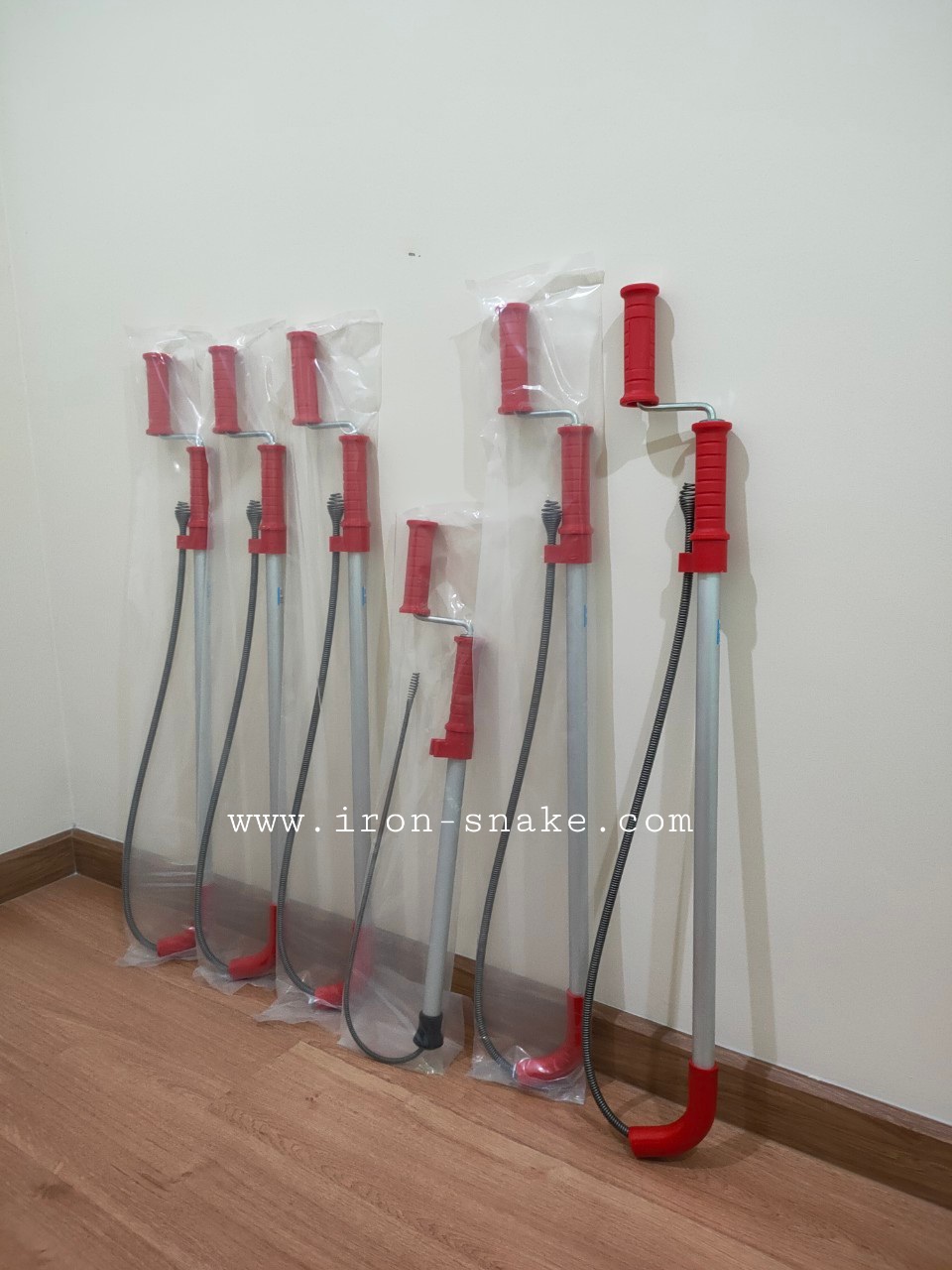 ไม้ทะลวงชักโครก D-6 ไม้ทะลวงชักโครก เครื่องทะลวงท่อ งูเหล็ก D-6 IRon Snake