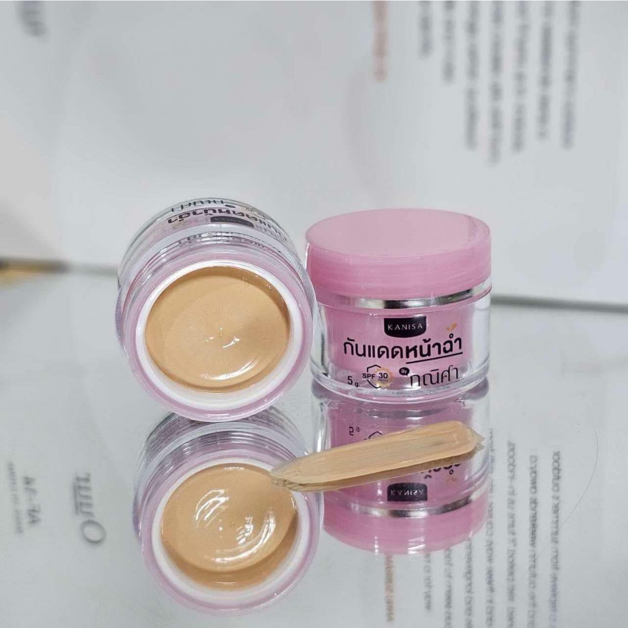 กณิศา (5กรัม/10กรัม) กันแดดหน้าฉ่ำ Kanisa Nah Cham Cc Sunscreen SPF30 PA+++