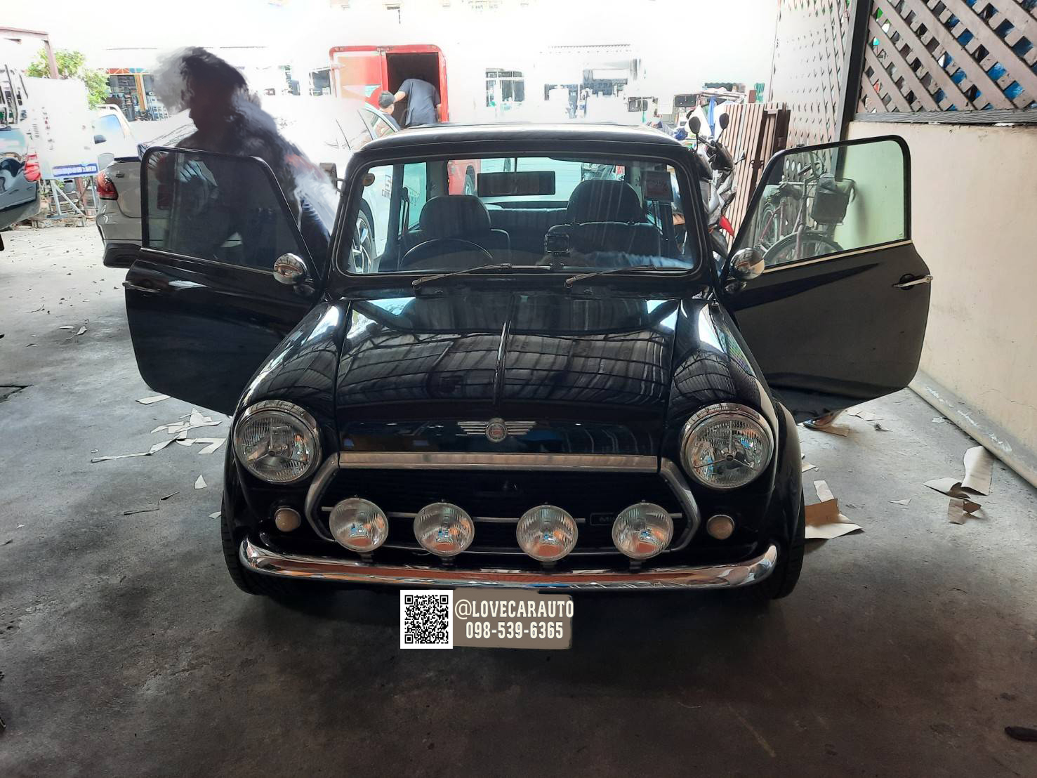 พรม6D MiniCooper Classic ลายเคฟล่าสีดำด้ายดำ
