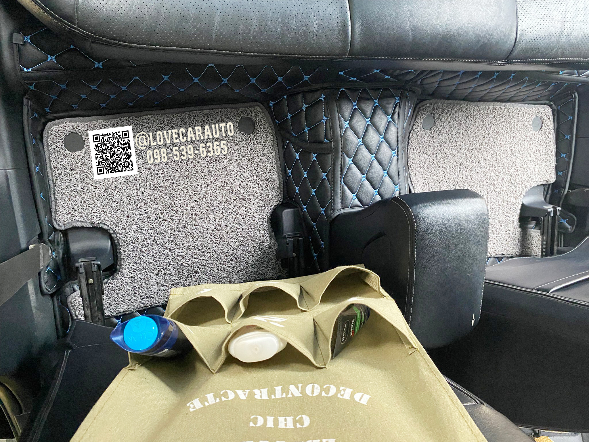 พรมปูพื้นรถยนต์ 7D Mitsubishi lancer EX สีดำด้ายฟ้า +ไวนิลเทา