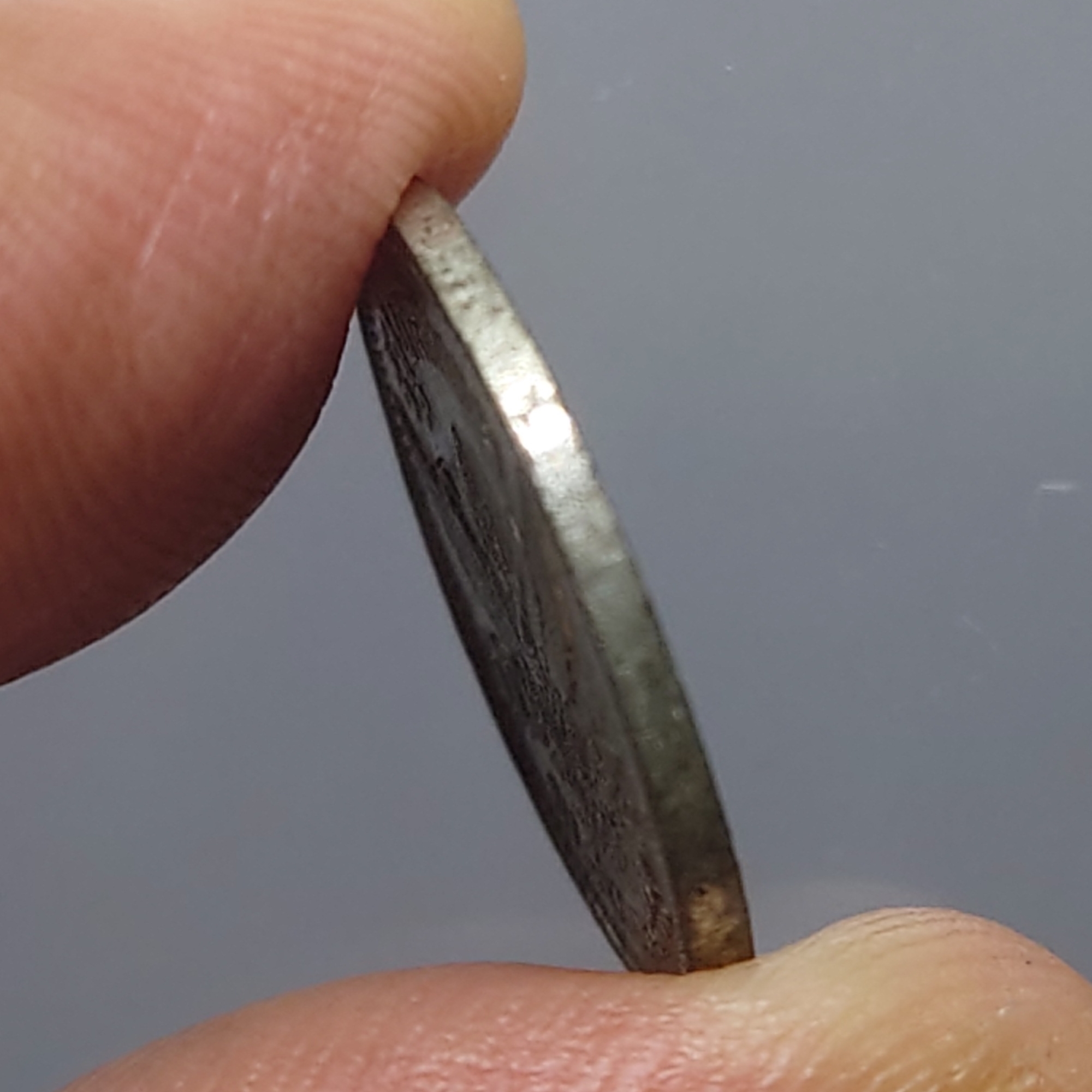 เหรียญดีบุก 10 สตางค์ พระบรมรูป ร.๘ - ตราพระครุฑพ่าห์ (พระเศียรโต) พ.ศ.2489 ไม่ผ่านใช้งาน