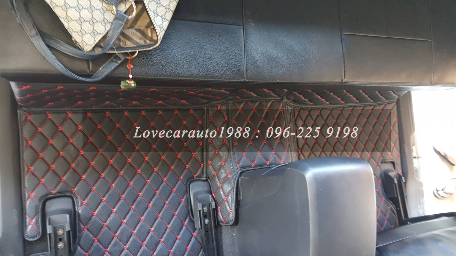 พรม6D Toyota D-max cab 2017 ดำแดง