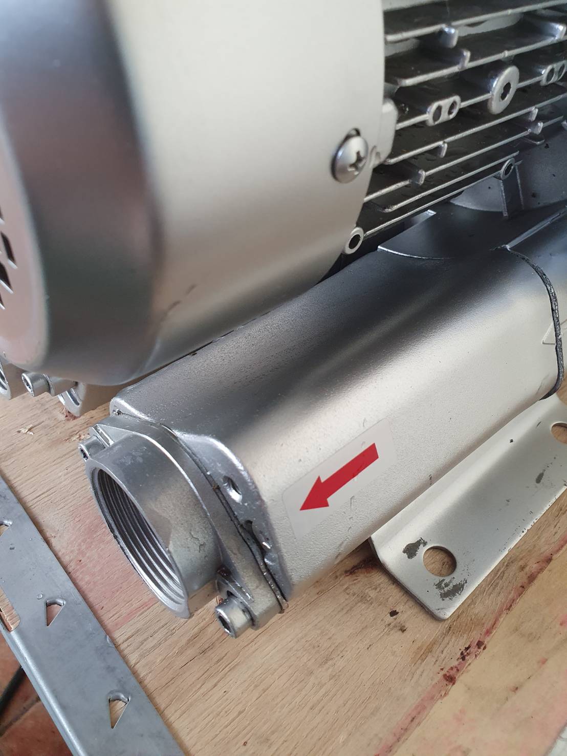 พัดลมโบรเวอร์เป่าอากาศ และ ดูดอากาศ Ring Blower JQT 750 220 V ขนาด 1 แรงม้าใช้เติมอากาศในบ่อ เพาะเลี้ยงสัตว์น้ำ