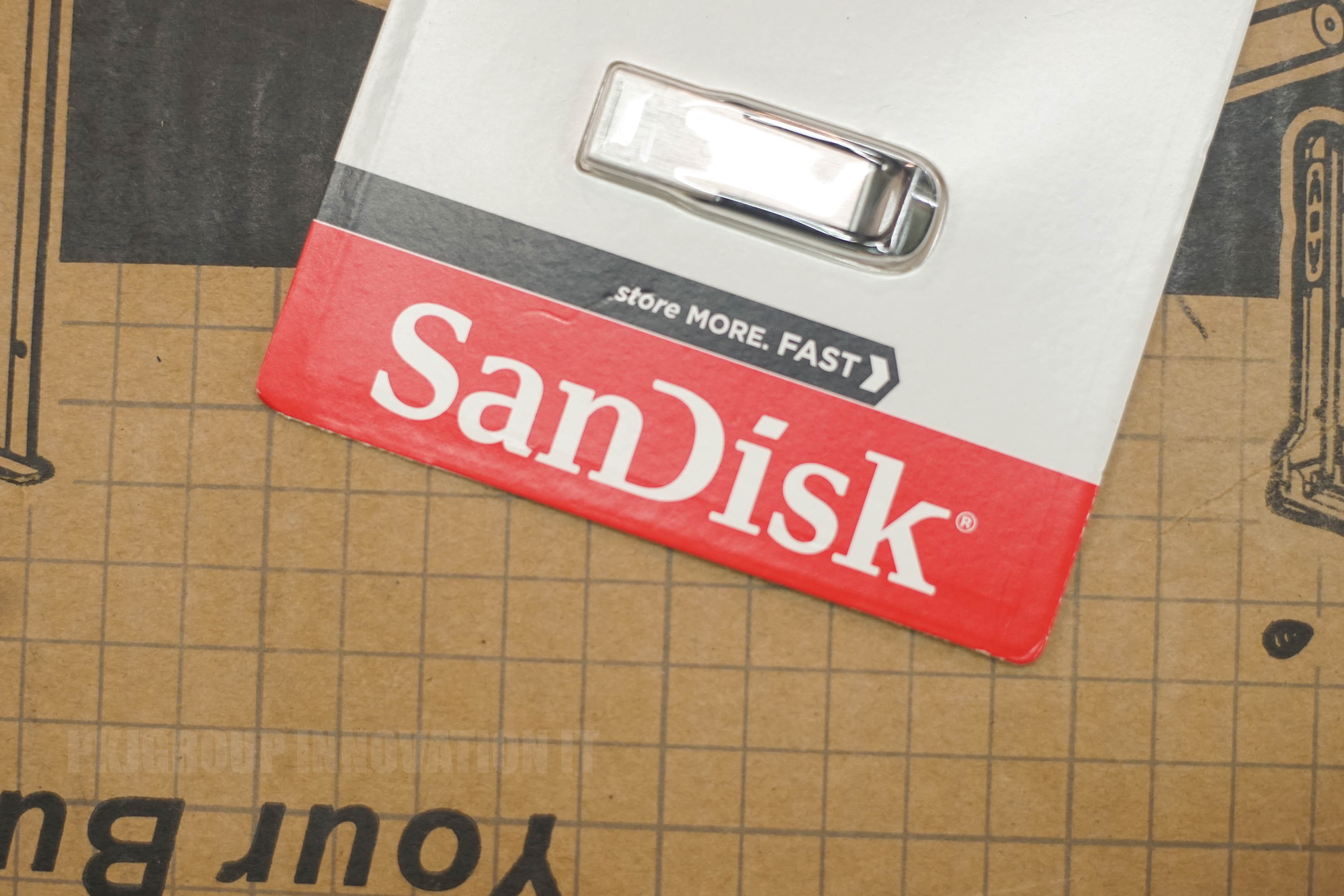 Flashdrive 32 GB ของใหม่ SANDISK ULTRA FLAIR USB 3.0