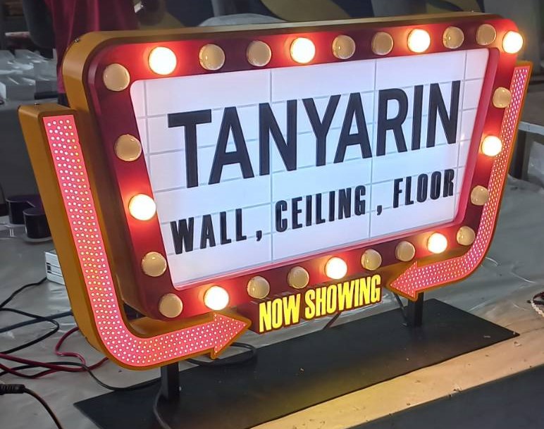 ป้ายไฟปิงปอง “TANYARIN” | ป้ายสไตล์โรงหนังคลาสสิก NOW SHOWING จุดเด่นแห่งบูธหรือโชว์รูม