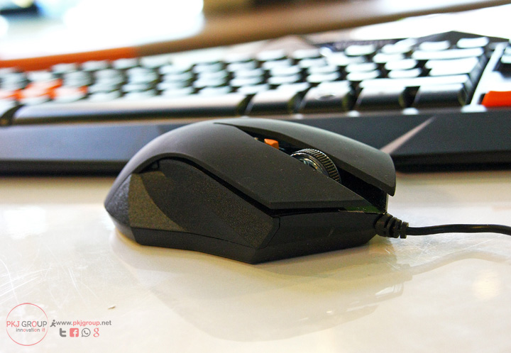 คีย์บอร์ดพร้อมเม้าส์เล่นเกมส์ครบชุดยกเซ็ตกับ Macnus K10+