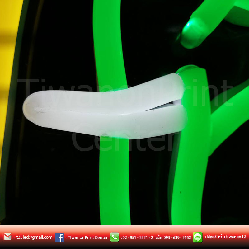 ศึกช้างชนช้าง ในป้าย Chang งานละเอียด งานเนียบ งานสวยโดนใจ