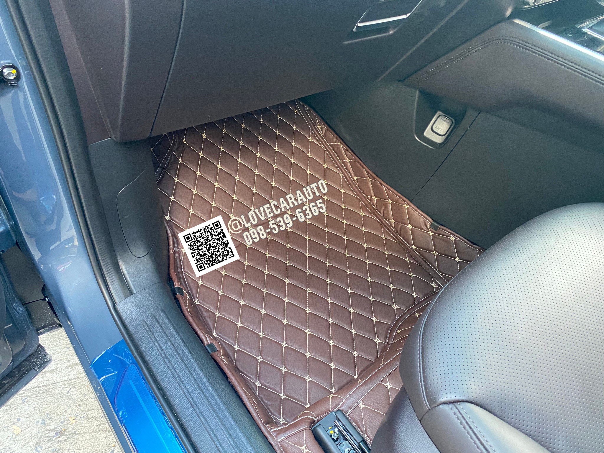 พรมปูพื้นรถยนต์ 6D Mazda CX8 6ทีนั่ง 2022 สีกาแฟ