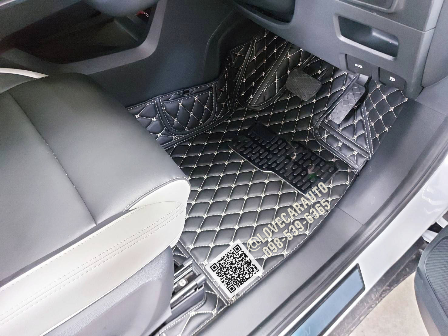 พรมปูพื้นรถยนต์ 6D MG VS HEV 2022 สีดำด้ายทอง เต็มคัน รวมซุ้มล้อ