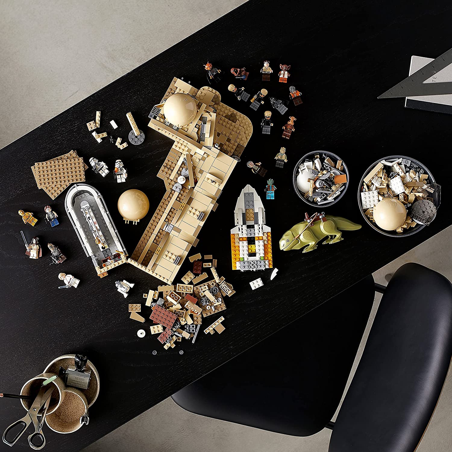 **MTS Toys**เลโก้ Lego Star Wars Master Builder Series 75290 : Mos Eisley Cantina