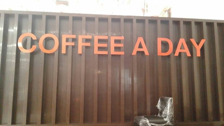 ป้ายตัวอักษรไฟออกหน้า งานCOFFEE A DAY