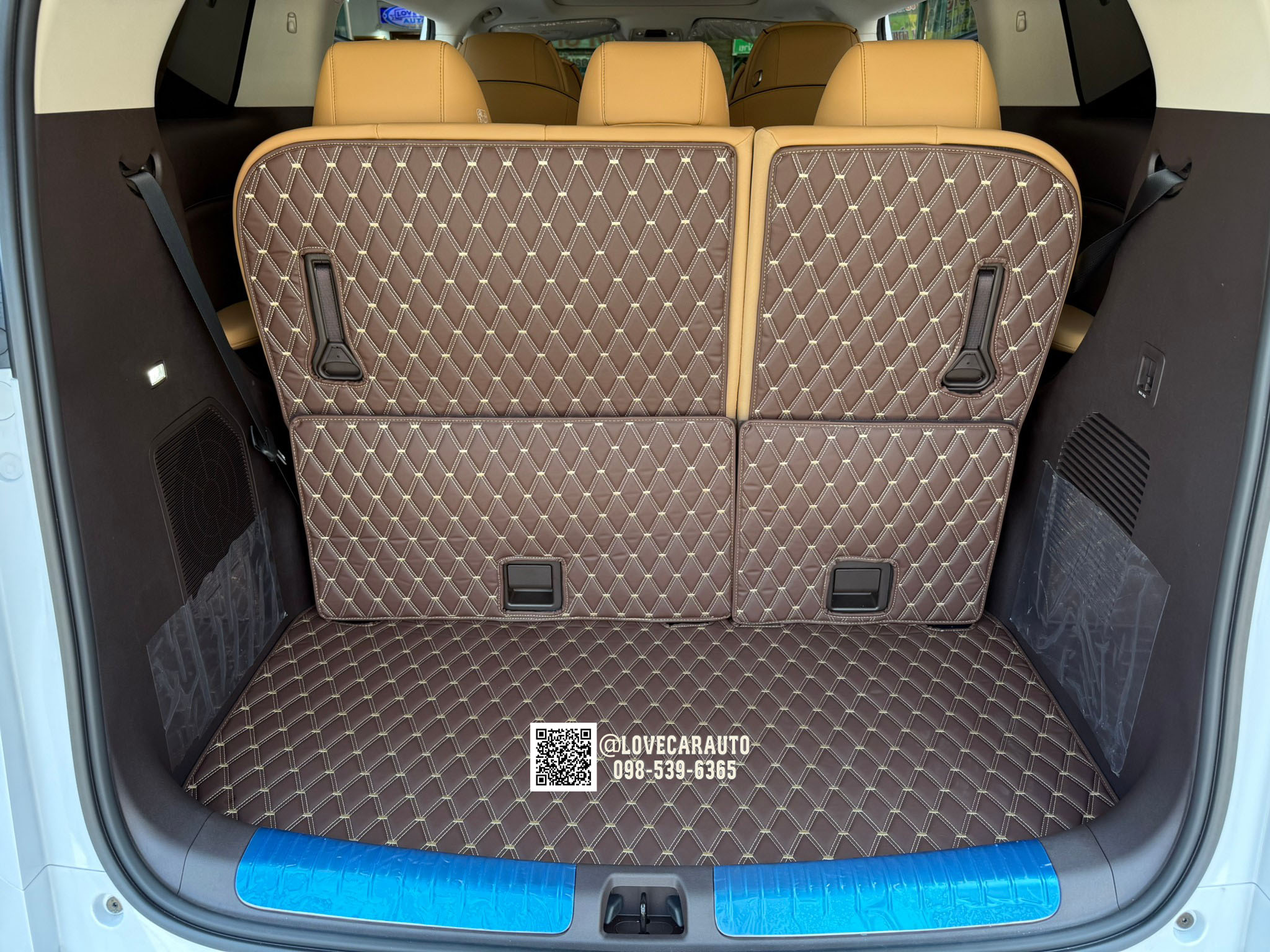 พรมรถตู้ Byd denza Vvip ด้ายคู่ สีกาแฟ