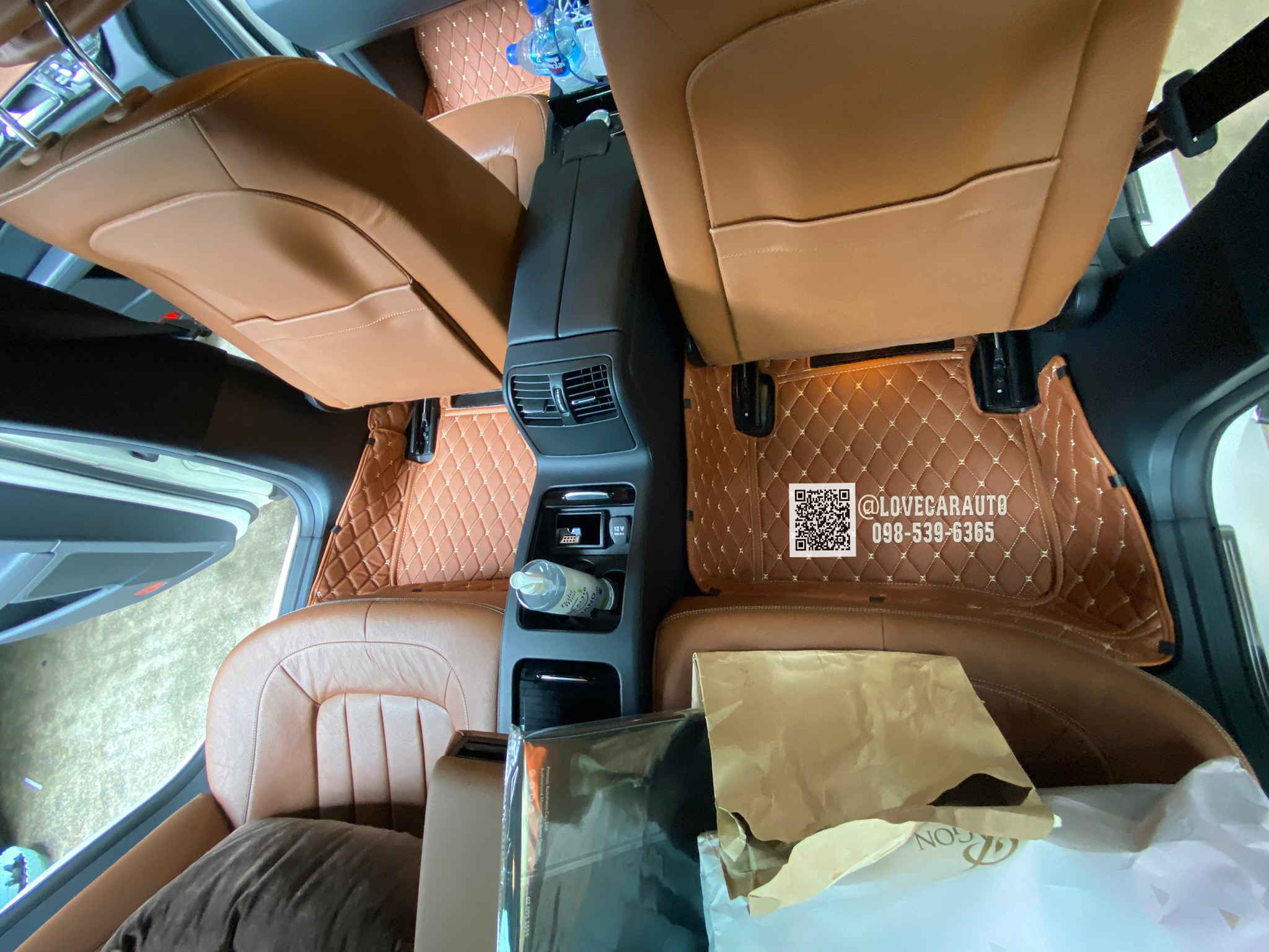 พรมปูพื้นรถยนต์ พรม6D Benz CLS250 w218 สีน้ำตาลเข้ม