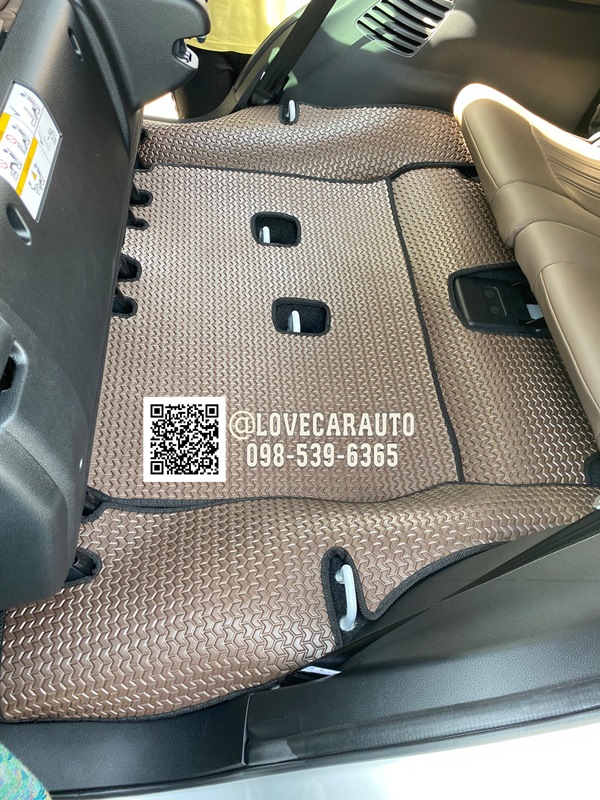 ผ้ายางลายลูกศร สีน้ำตาล Isuzu Mu X 2023