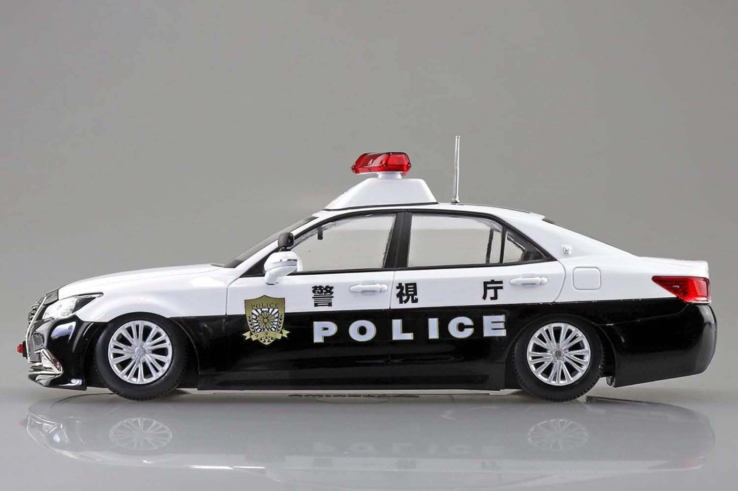 **MTS Toys**Aoshima Bunka Kyozai : The-Snap Kit Toyota Crown Patrol Car