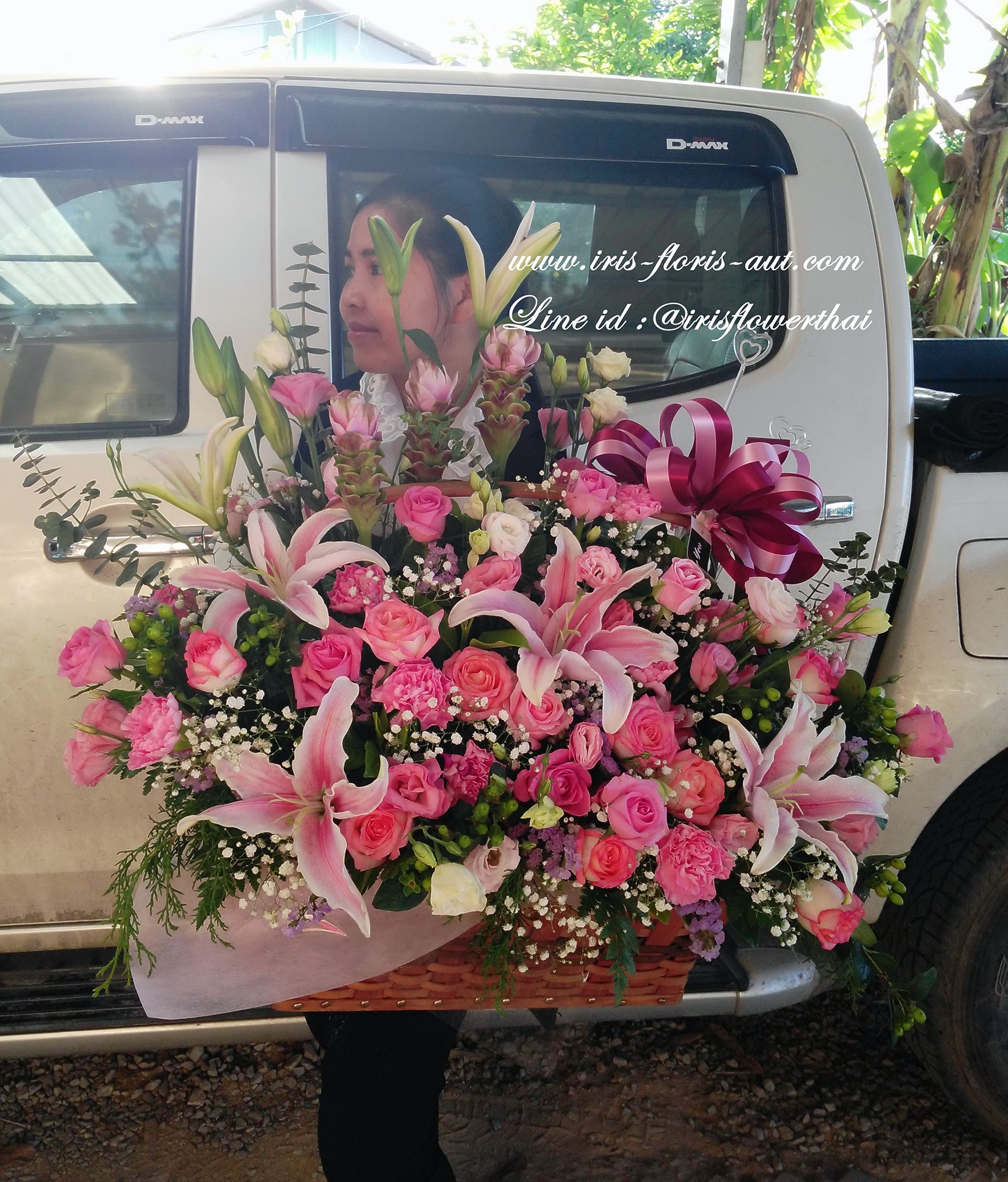 กระเช้าดอกไม้สด ขนาดใหญ่