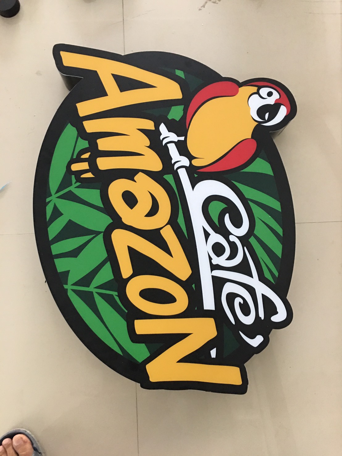 ป้ายโลโก้ไฟออกหน้าขอบอลูมิเนียมสีดำ งานCAFE AMAZON