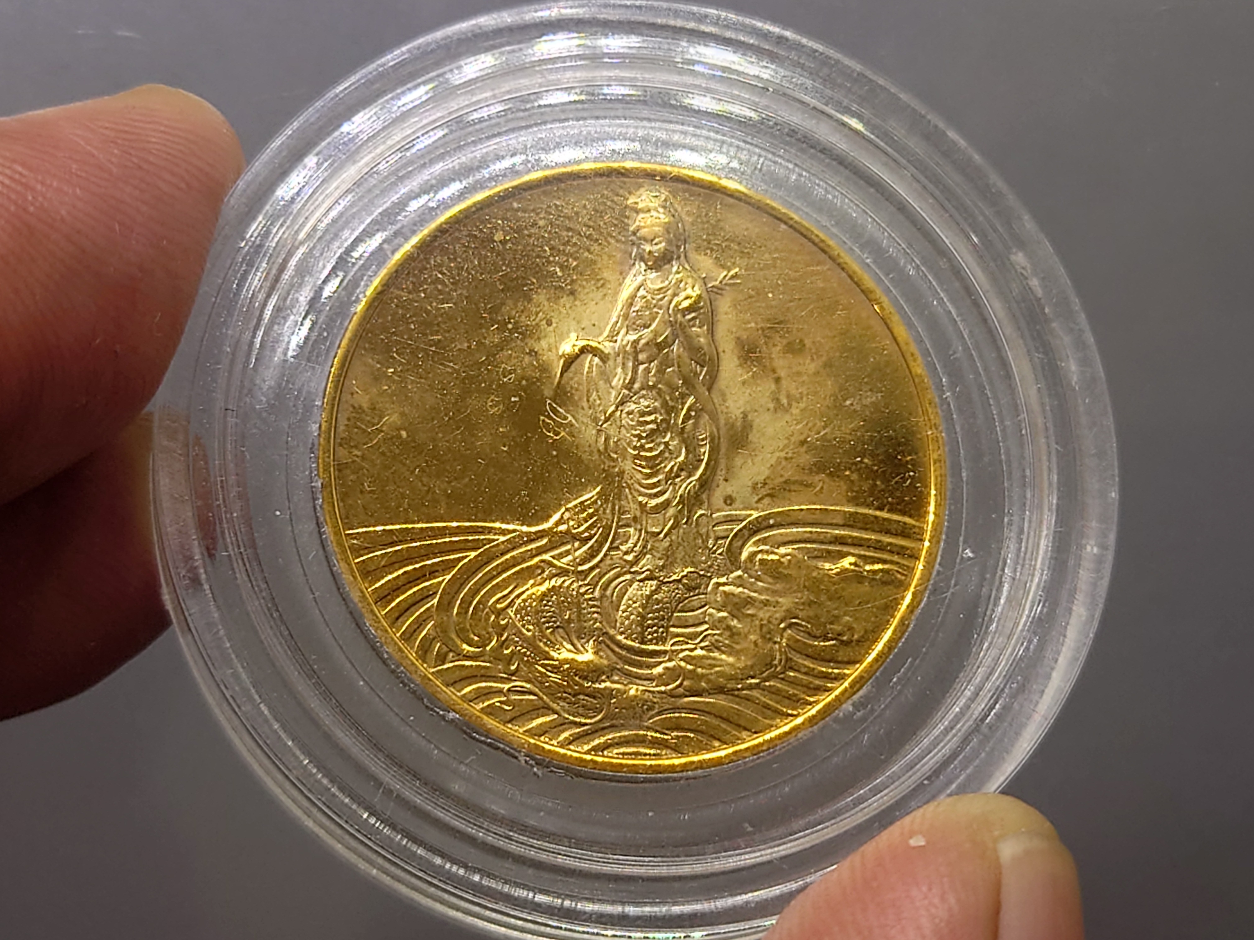 พระมหาโพธิสัตว์กวนอิม ญสส เนื้อชุบทอง ขนาด 3 เซ็น วัดบวรนิเวศวิหาร ปี2536 ไม่ผ่านใช้
