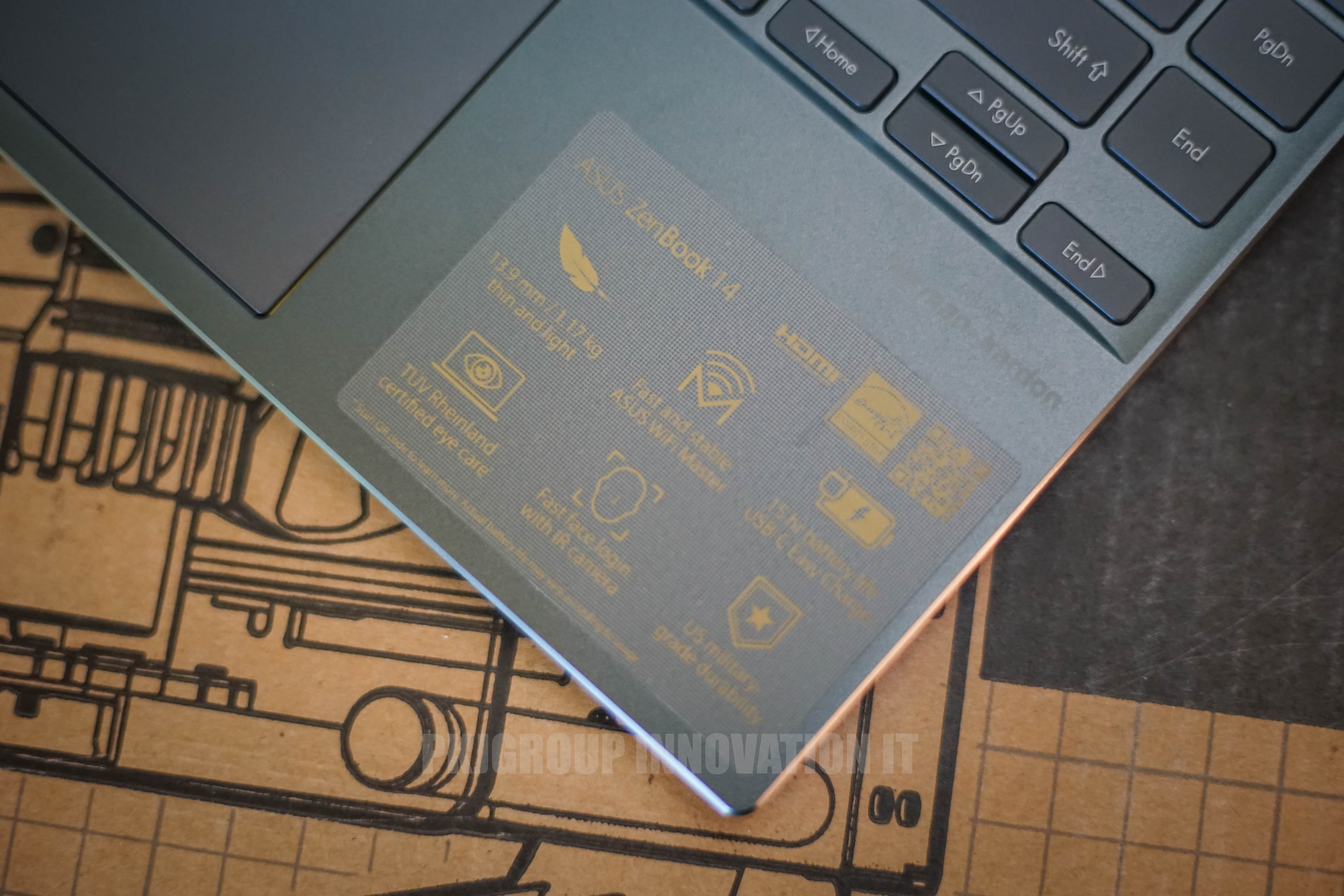 โน๊ตบุ๊คทำงานมือสอง Asus Zenbook i5-1135G7 RAM 8 GB SSD 512 GB