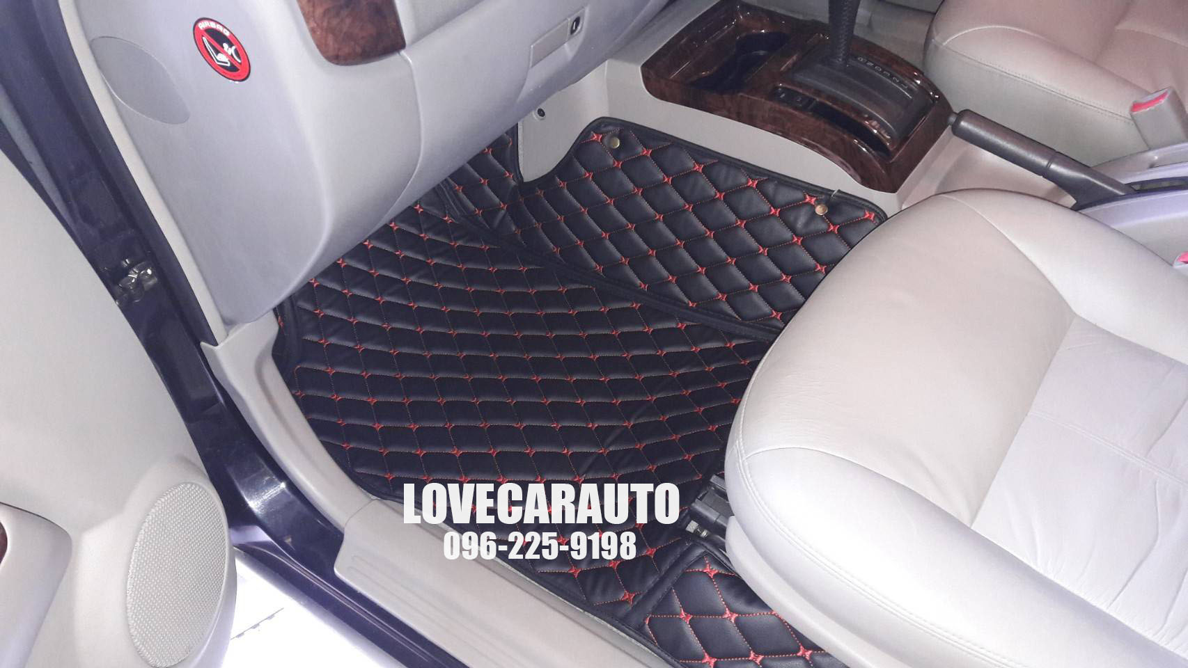 พรมรถยนต์ 6D Isuzu Mu-7 สีดำด้ายแดง