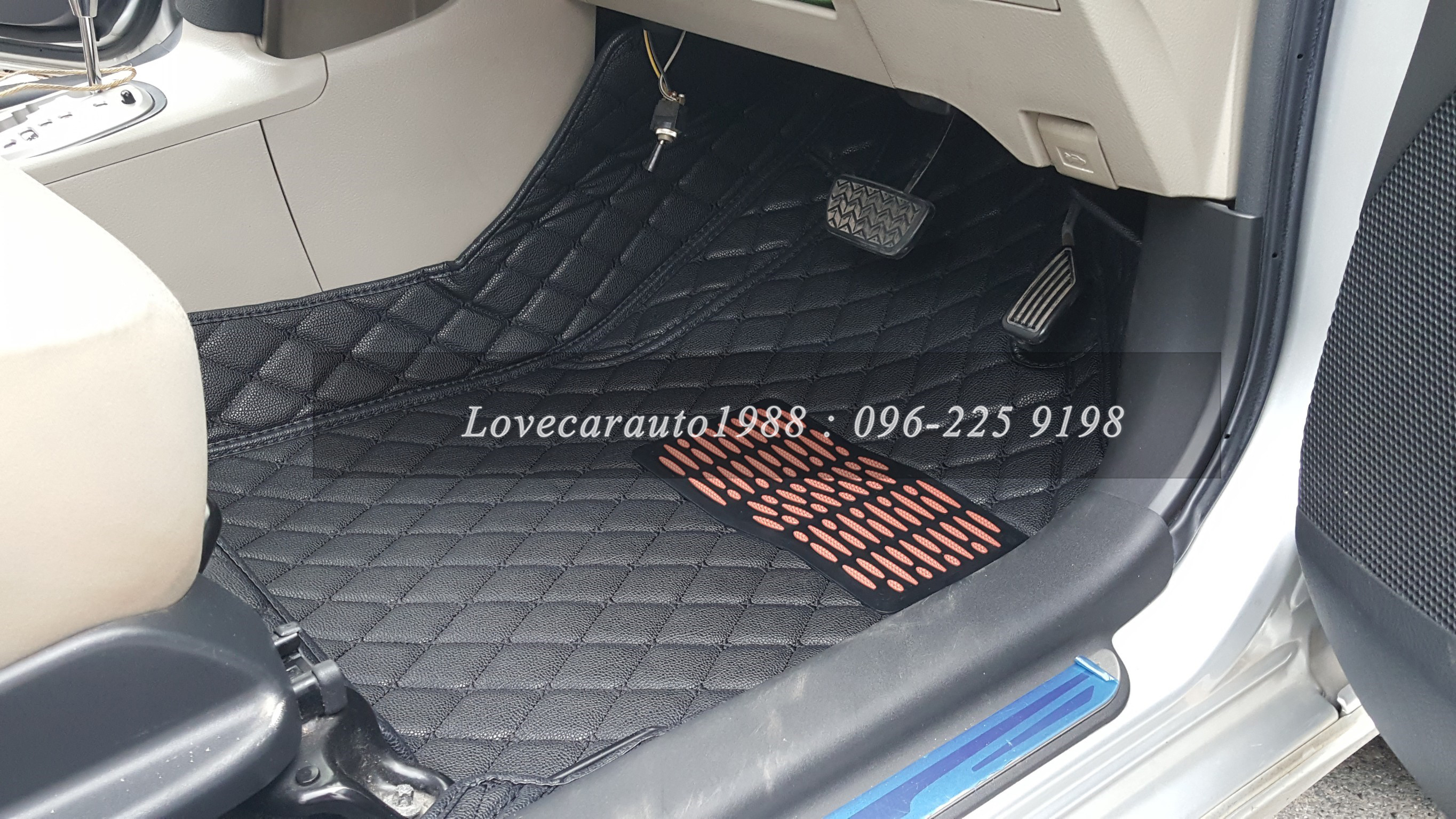 พรม6D Toyota Vios2012 สีดำด้ายดำ