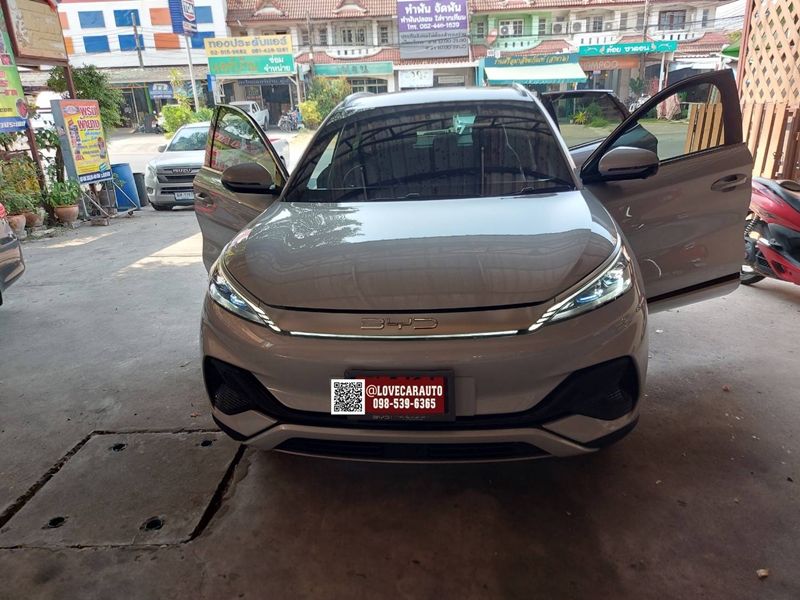 พรมปูพื้นรถยนต์ BYD Atto3 ปูพรมกระดุมเล็กสีดำขอบดำ