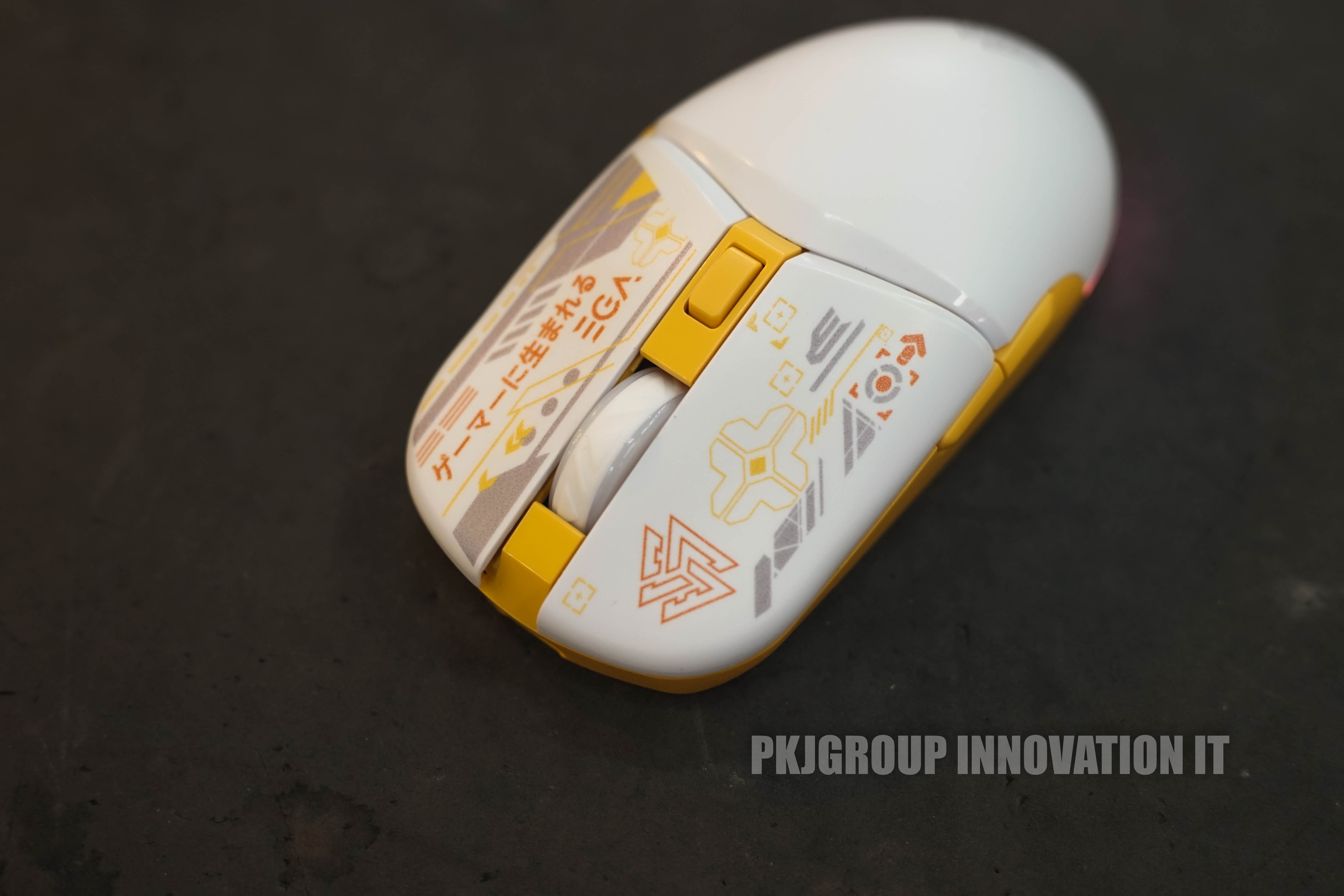 เมาส์เล่นเกมของใหม่ EGA Type M16 สีขาว ลวดลายสวยงามใช้ได้ทั้ง Bluetooth กับ Wireless 2.4G