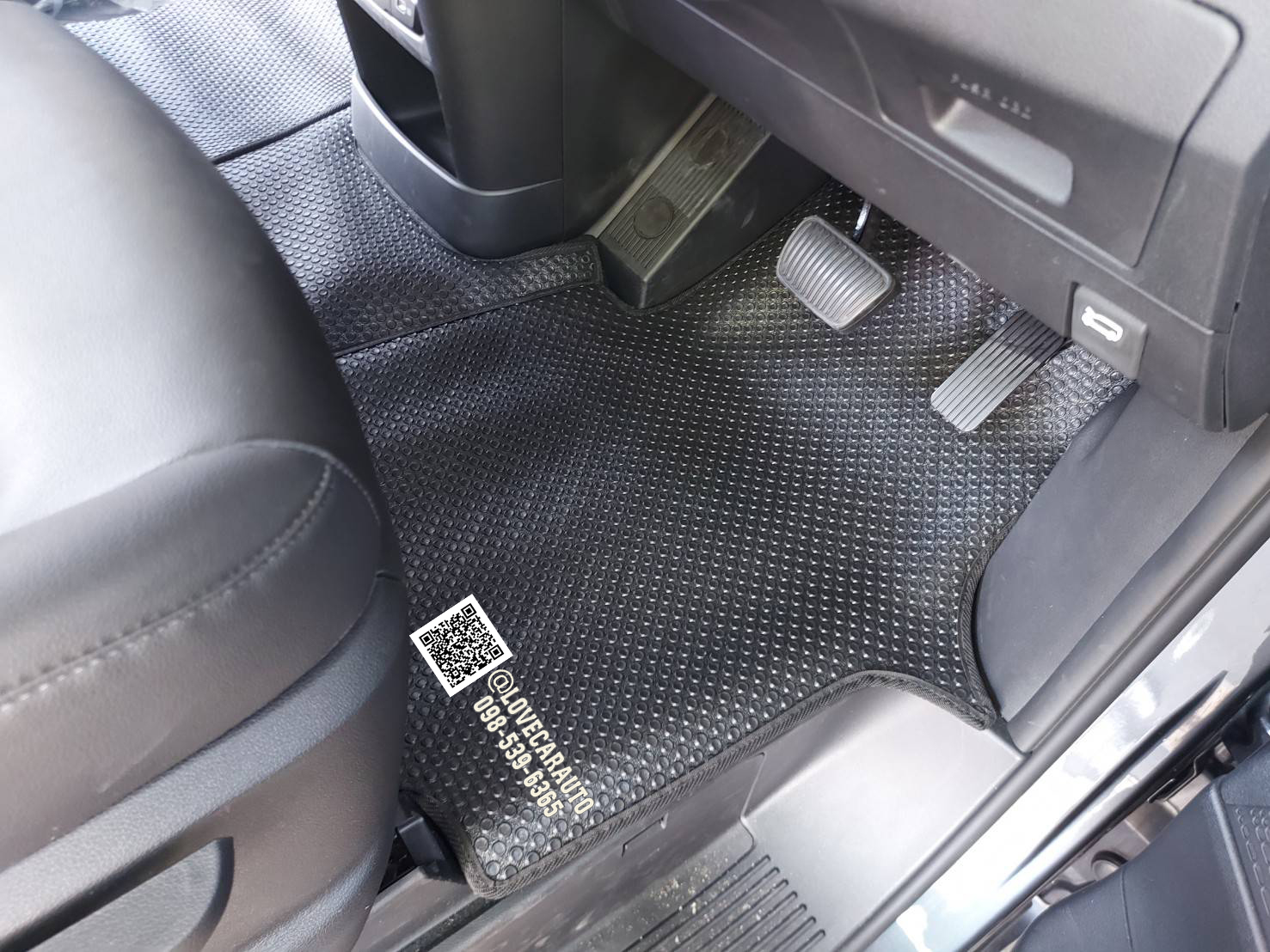 ผ้ายางPvcกระดุม hyundai Staria กระดุมเล็กสีดำ 11 ที่นั่ง 4