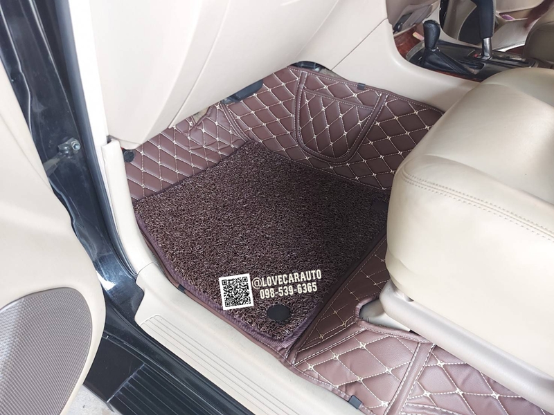 พรมปูพื้นรถยนต์ 7D Land cruiser VX100 สีกาแฟ + ไวนิลน้ำตาล เต็มคัน