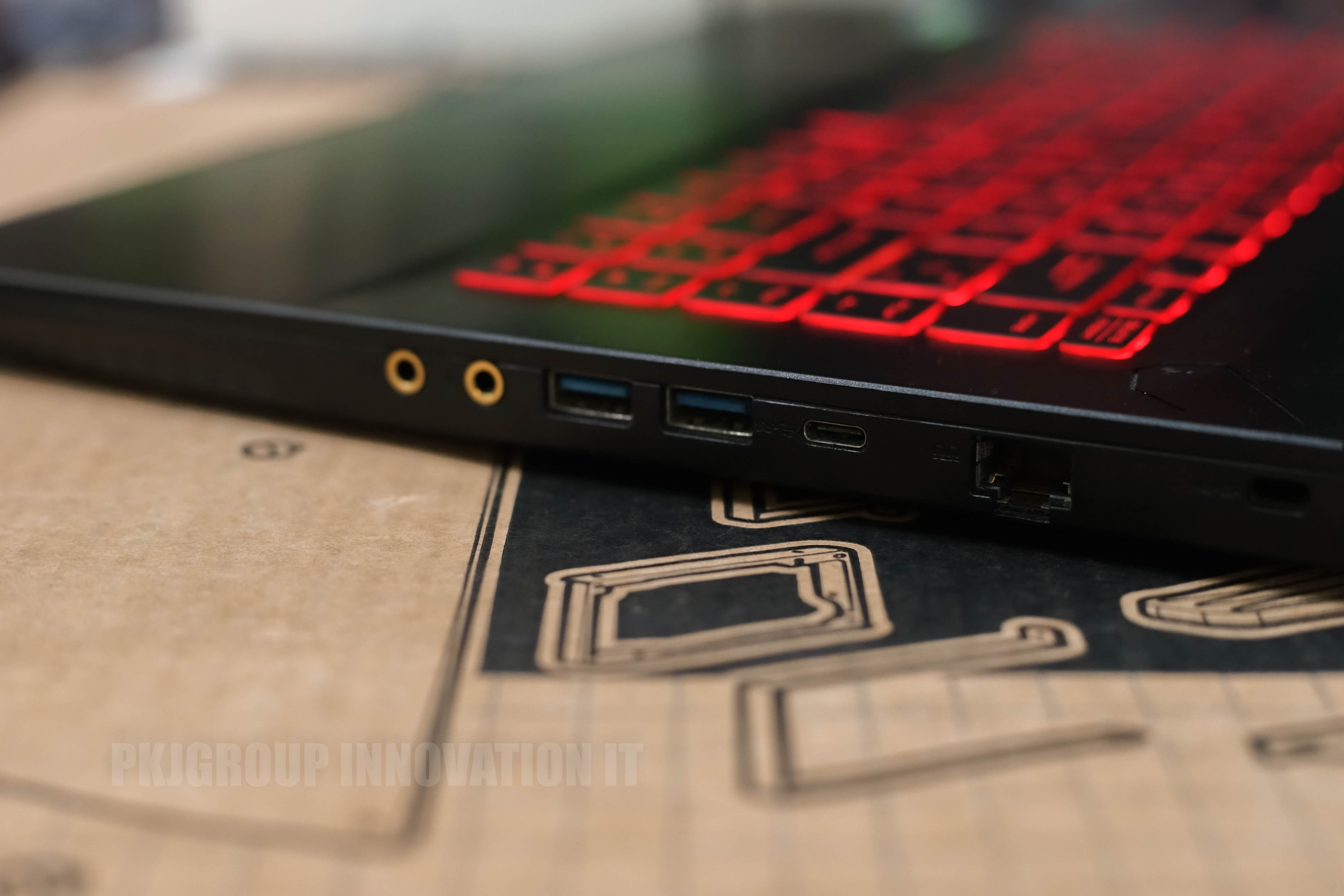 โน๊ตบุ๊คเล่นเกมมือสอง MSI GF63 THIN 10SCXR-293TH I7-10750H RAM 16 GB GTX 1650Ti **ตำหนิในโพสต์