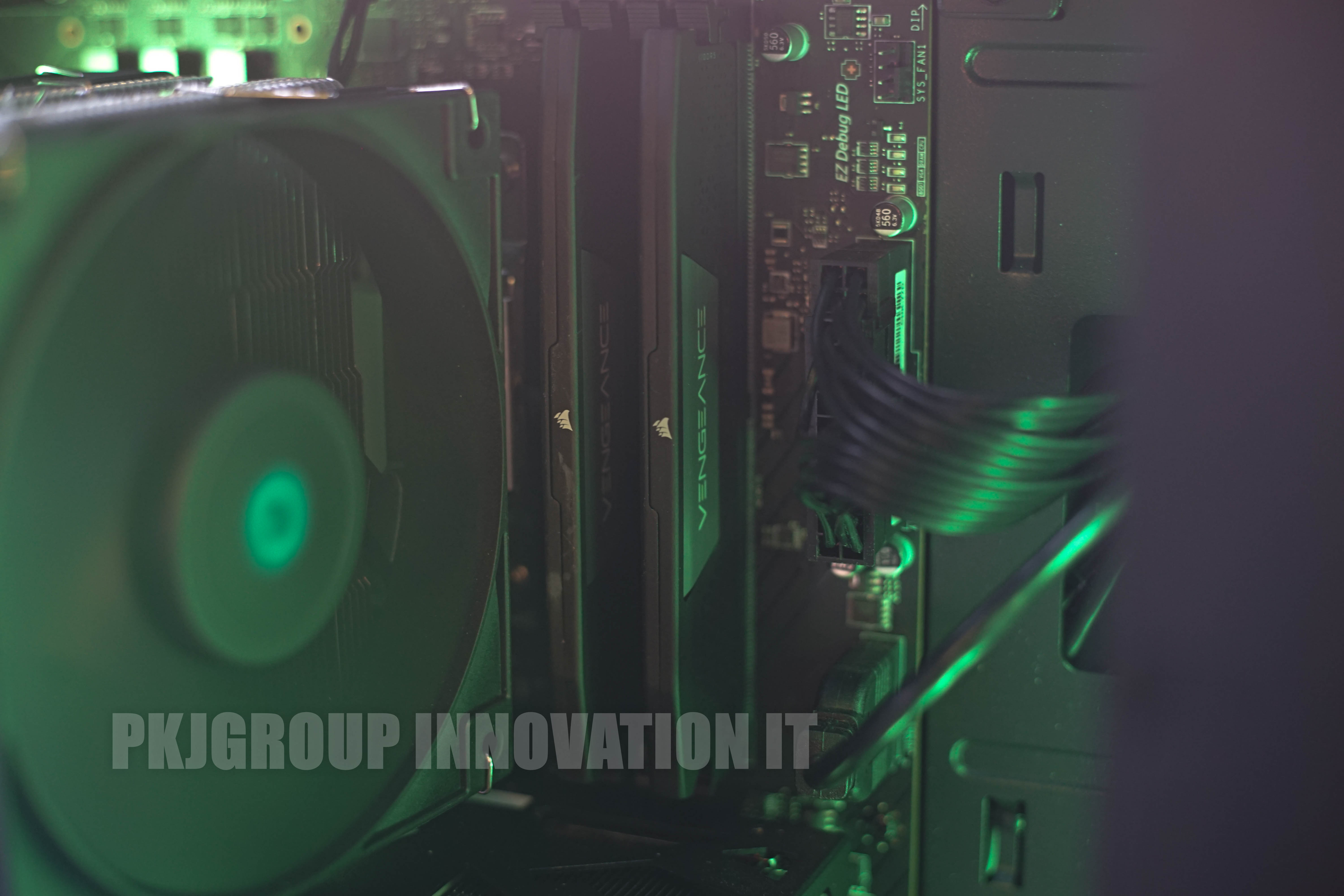 คอมเล่นเกมมือสอง i5-14500 RAM 32 GB m.2 500GB RTX4070Super ไม่ขายแยก