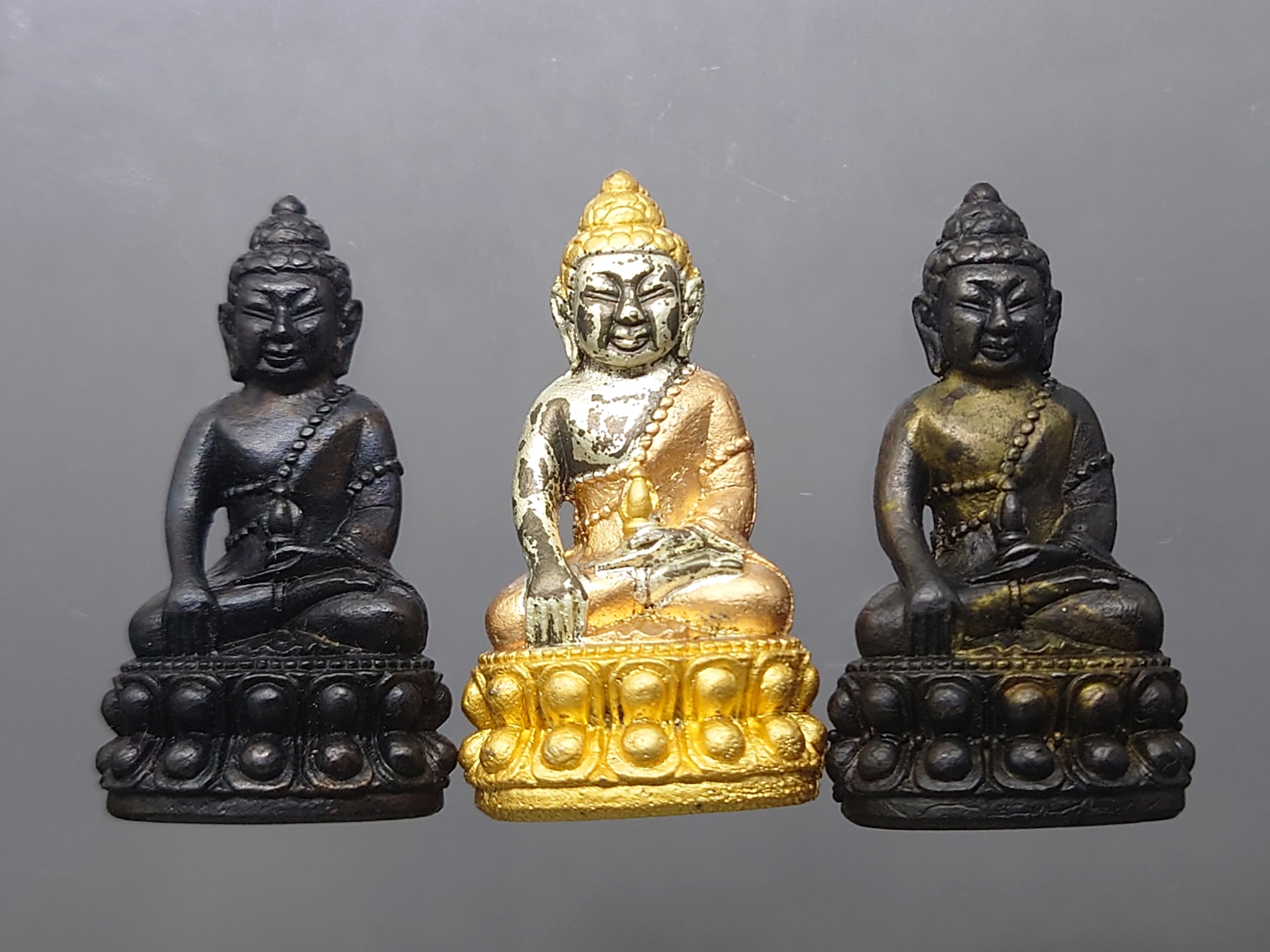 พระกริ่งบารมี ๘๔ (ชุด 3 องค์) สมเด็จพระญาณสังวรฯ วัดบวรนิเวศวิหาร ปี2540 พร้อมตลับเดิม