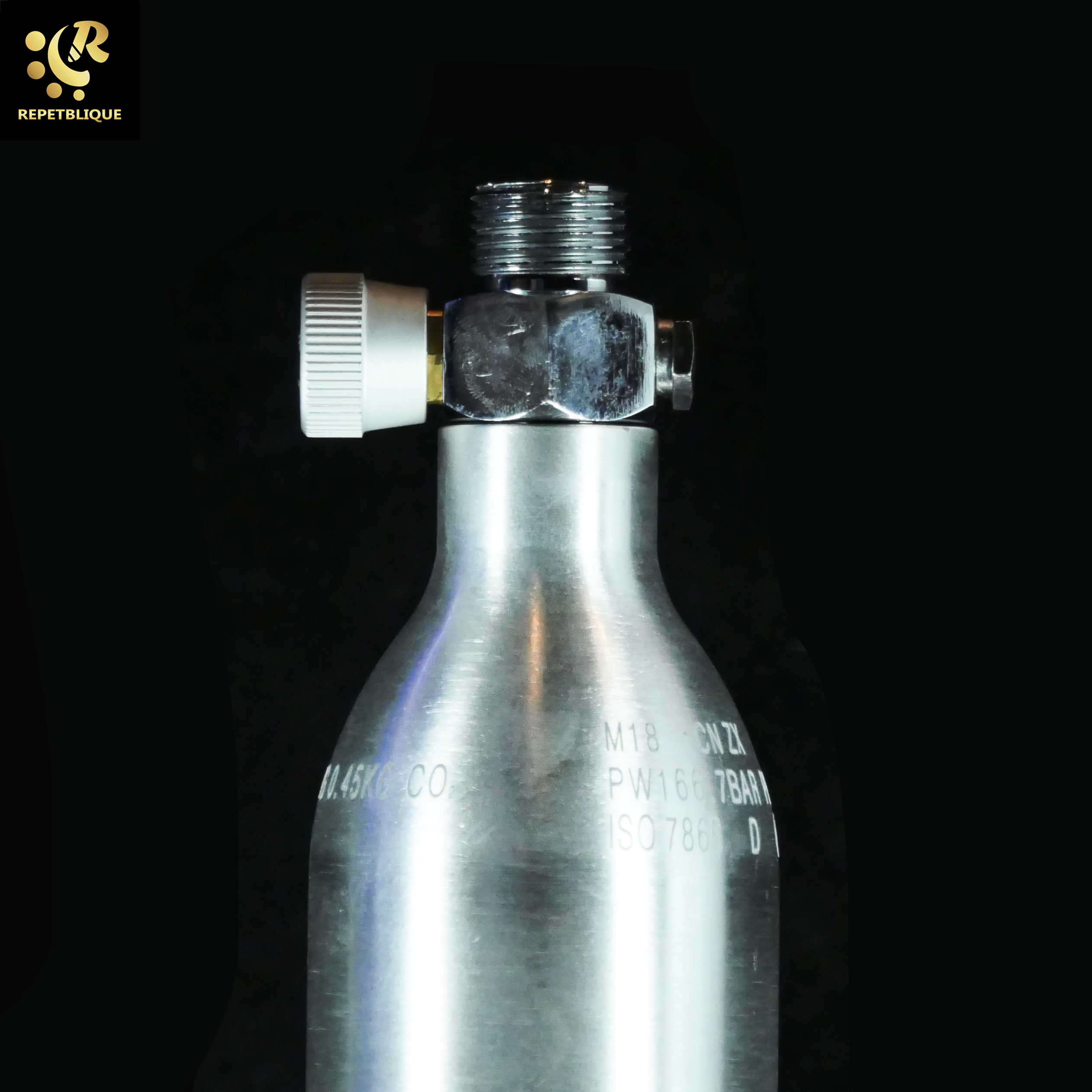 CO2 ALUMINIUM CYLINDER 2 ลิตร ถังคาร์บอนไดออกไซด์ CO2 อลูมิเนียม สำหรับตู้พรรณไม้น้ำ ถังอลูมิเนียม ถังคาร์บอน