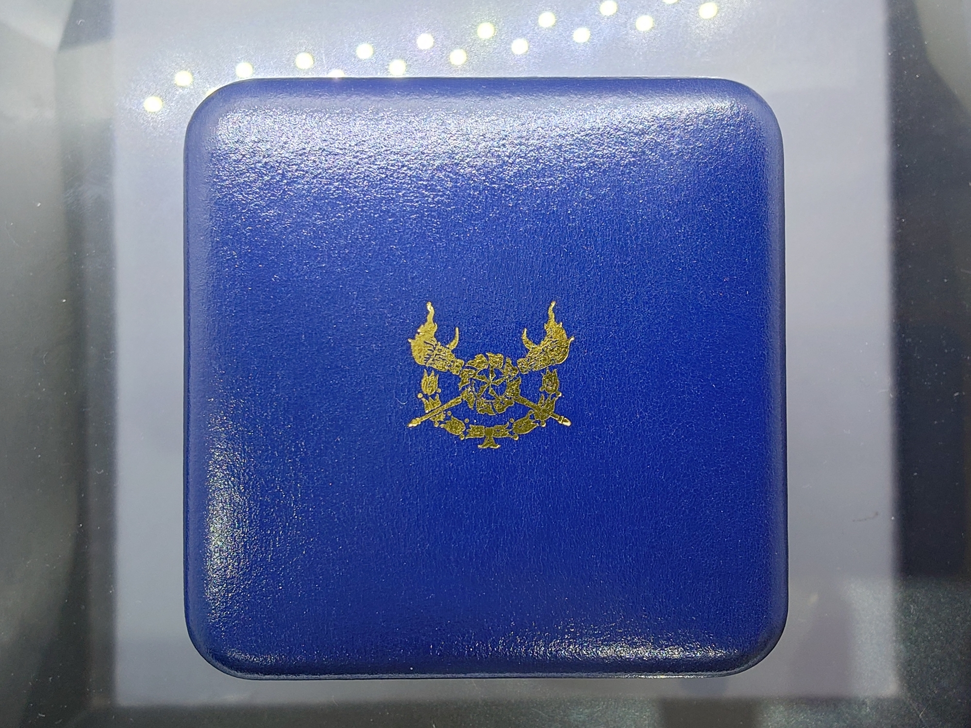 เหรียญพระบาทสมเด็จพระจุลจอมเกล้าเจ้าอยู่หัว ที่ระลึก 40 ปี และพิธีวางศิลาฤกษ์โรงเรียนเตรียมทหาร นครนายก ปี 2541 ปลุกเสกโดยหลวงพ่อคูณปริสุทโธ