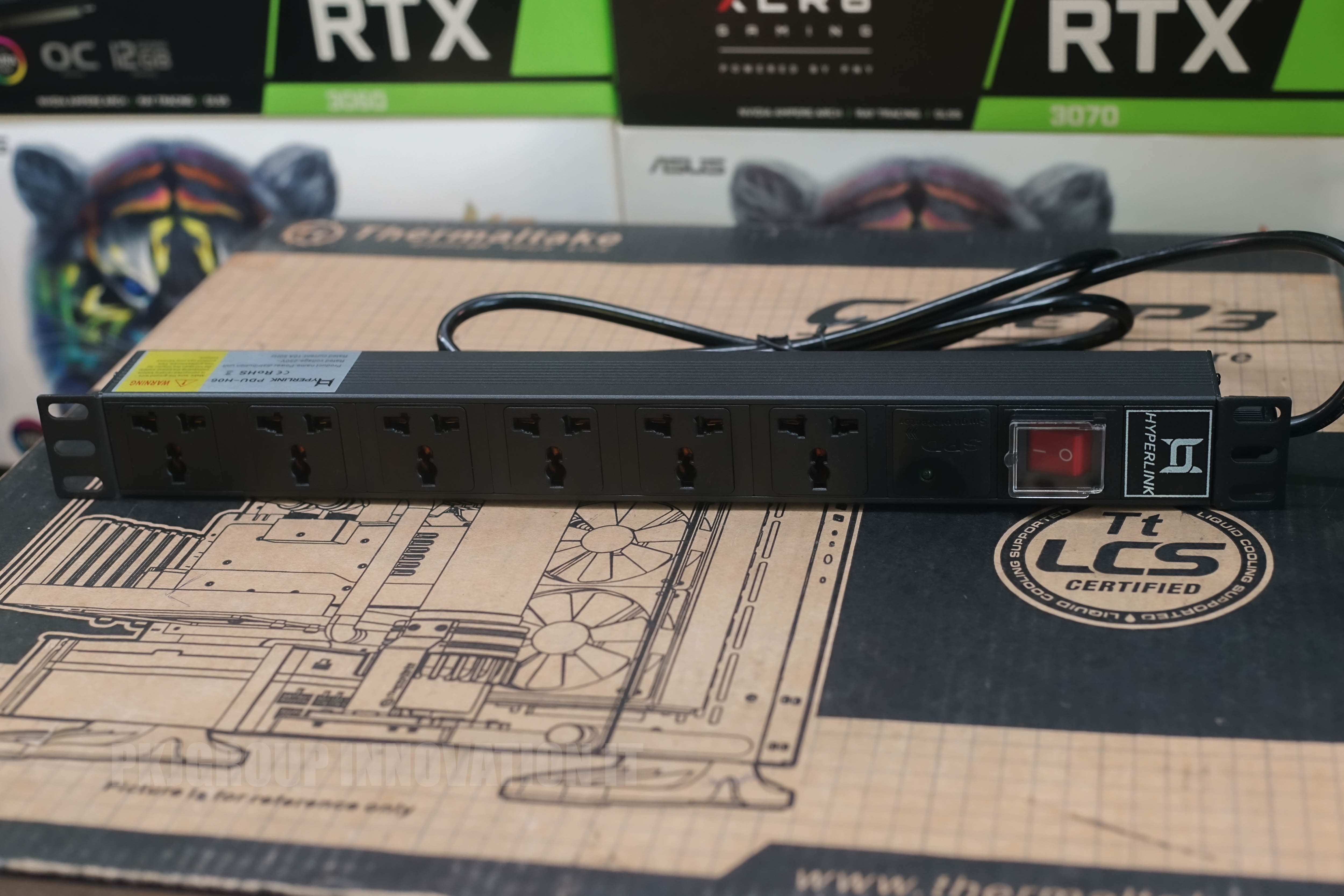 ปลั๊กไฟ HyperLink RACK HP-PUD06 กันไฟฟ้าลัดวงจร กันฟ้าผ่า 6 ช่อง สายยาว 2 เมตร (ในภาพคือสินค้าตัวอย่าง)