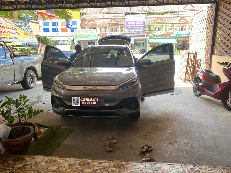 พรมปูพื้นรถยนต์ BYD Atto3 2023 vvipด้ายคู่สีน้ำเงินด้ายทอง