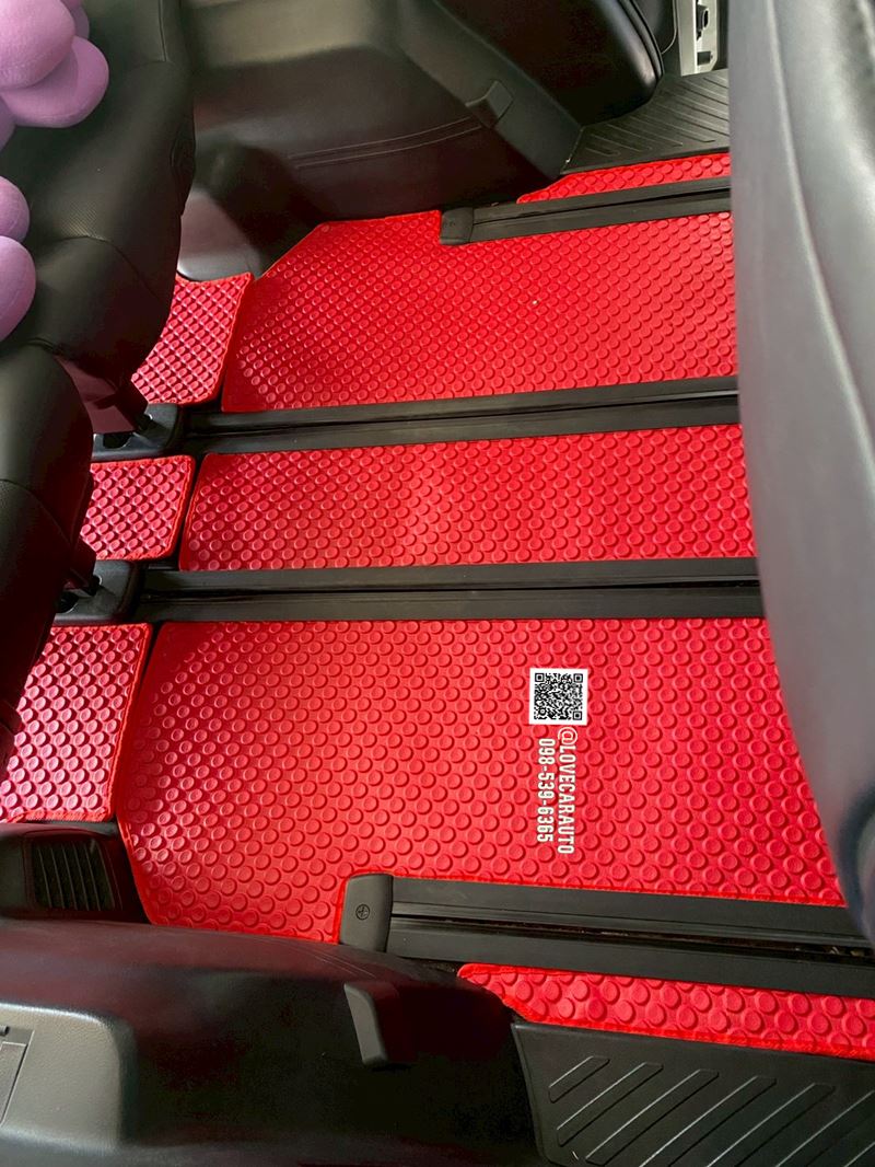 พรมรถตู้ Toyota Vellfire 30 ปี 2019 กระดุมสีแดง