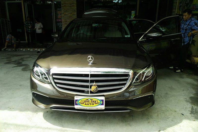 พรมดักฝุ่นไวนิลปูรถยนต์เข้ารูป Benz E220D W213 เบนซ์ อี220D W213 2016