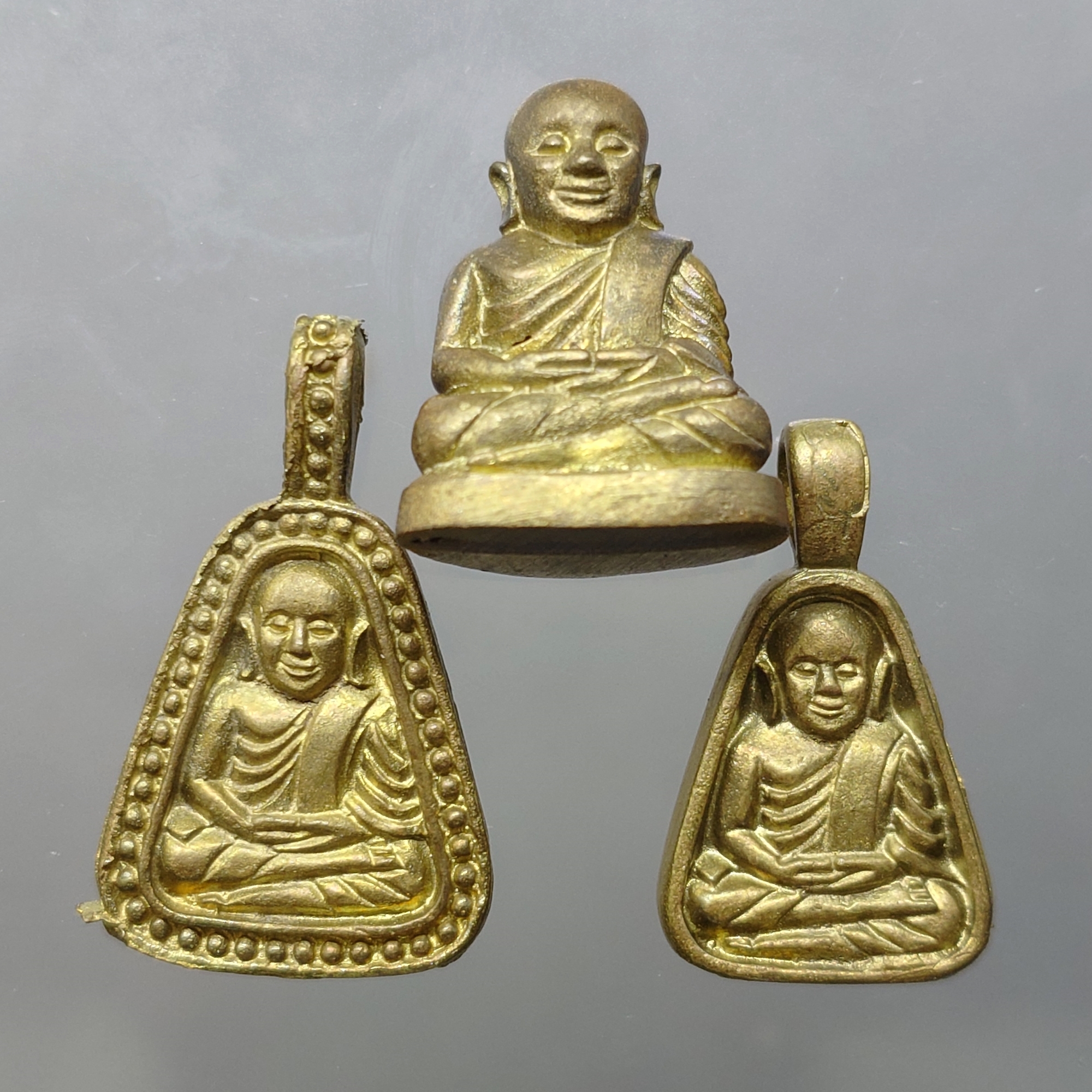 หลวงพ่อเงิน วัดบางคลาน รุ่นเมตตาบารมี เนื้อทองเหลือง พ.ศ.2545 พร้อมตลับเดิม