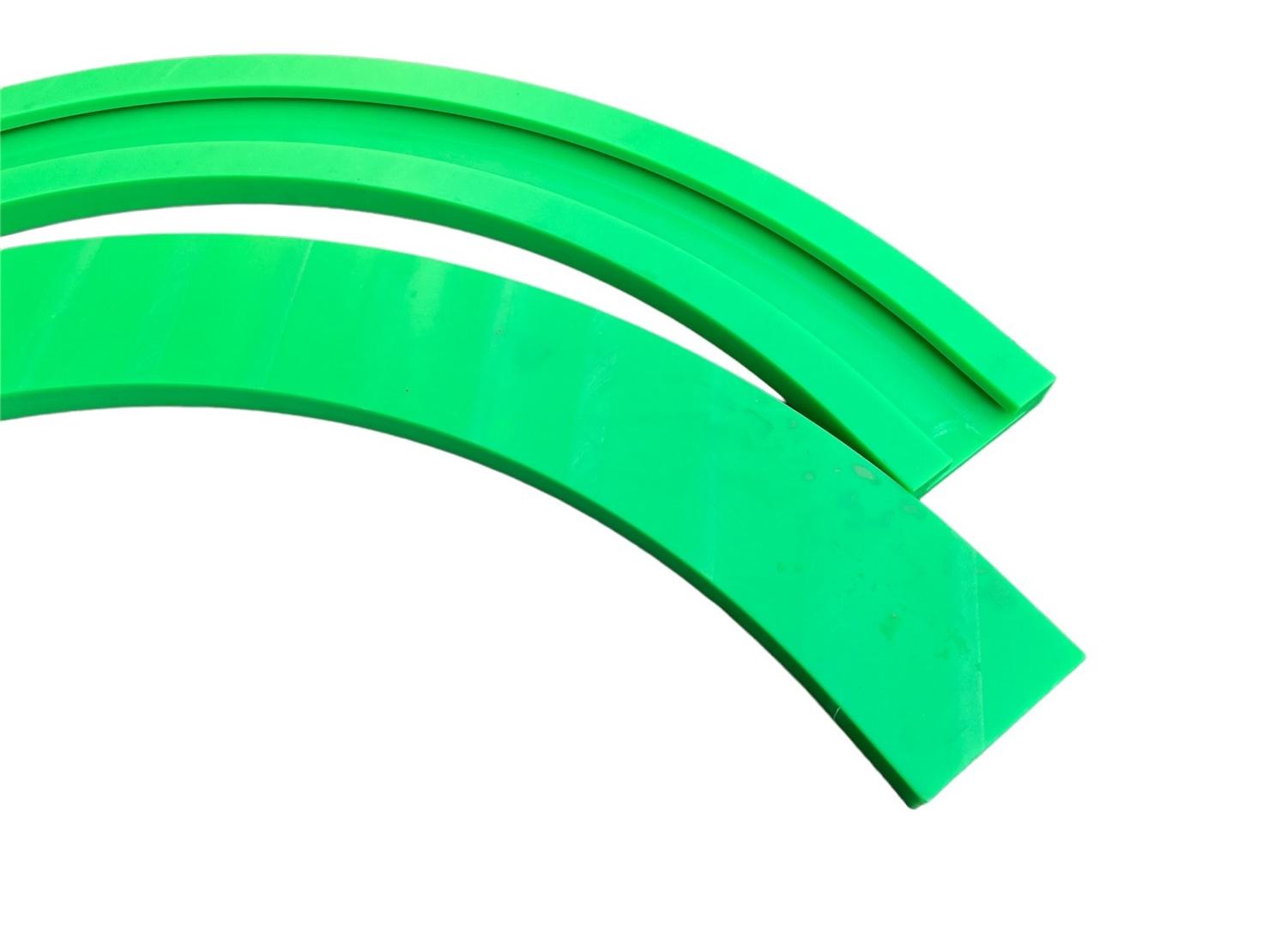 Tab Chain Track UHMW-PE 880TAB-K325 รางสายพานแบบโค้ง R500 mm สำหรับงานสายพานลำเลียงโรงงานน้ำดื่ม