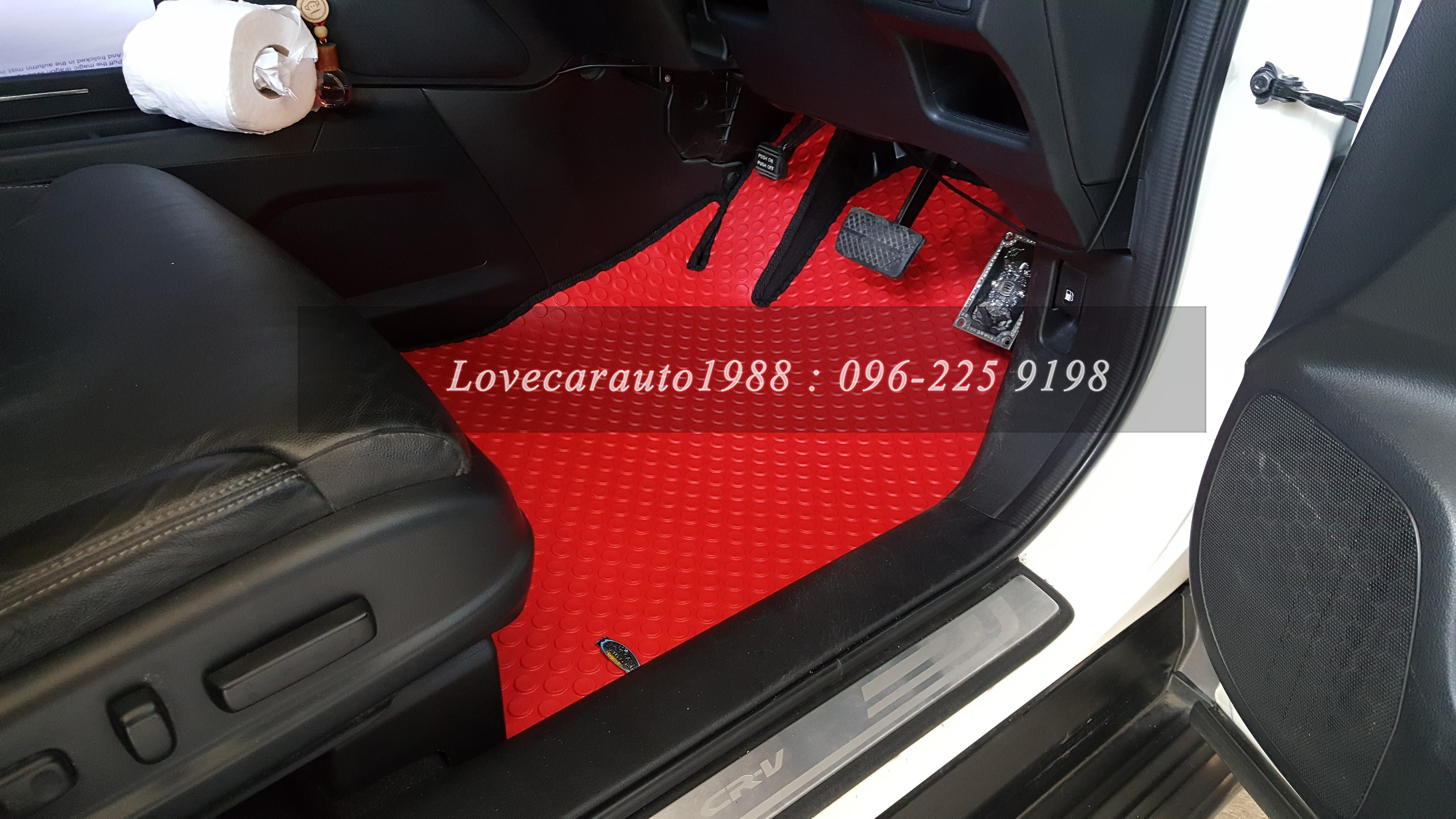 พรมรถยนต์ Honda CRV-G4 แบบพีวีซี กระดุมเล็กสีแดงขอบดำ