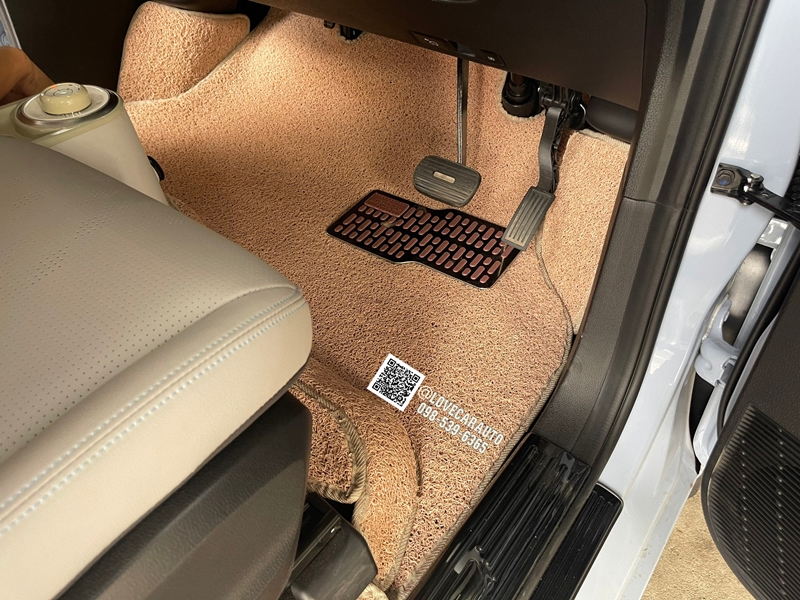 พรมปูพื้นรถยนต์ Wuling Air EV ไวนิลครีม