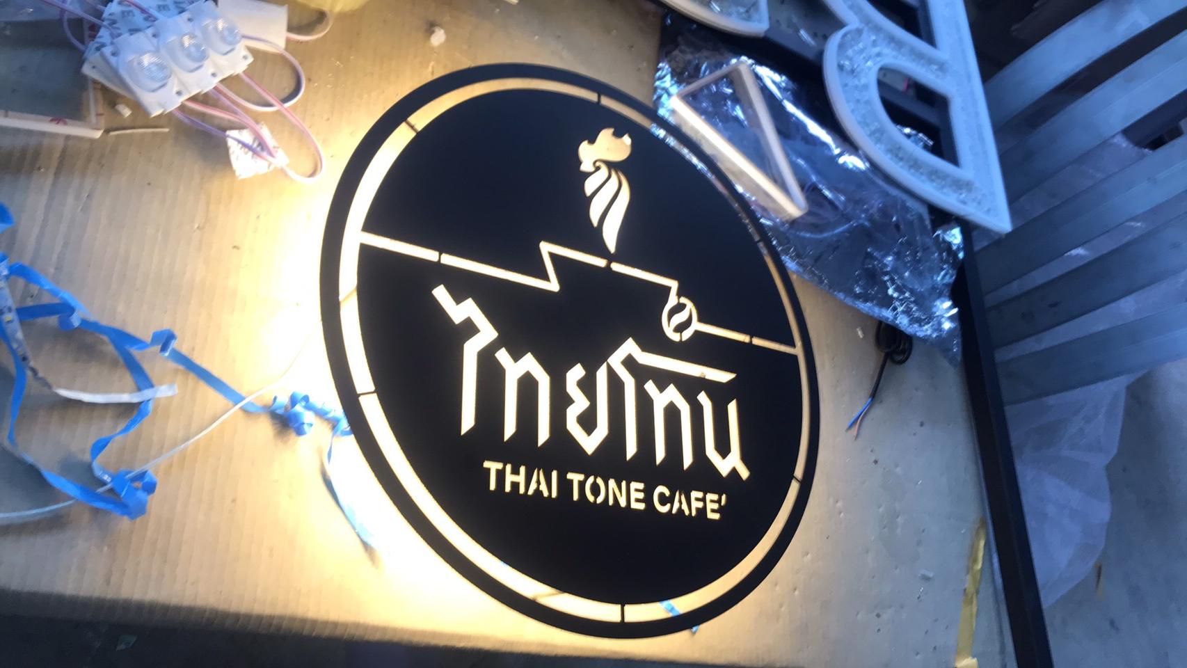 งานป้ายไฟวินเทจ เลเซอร์เหล็กไฟออกหลัง งานไทยโทน