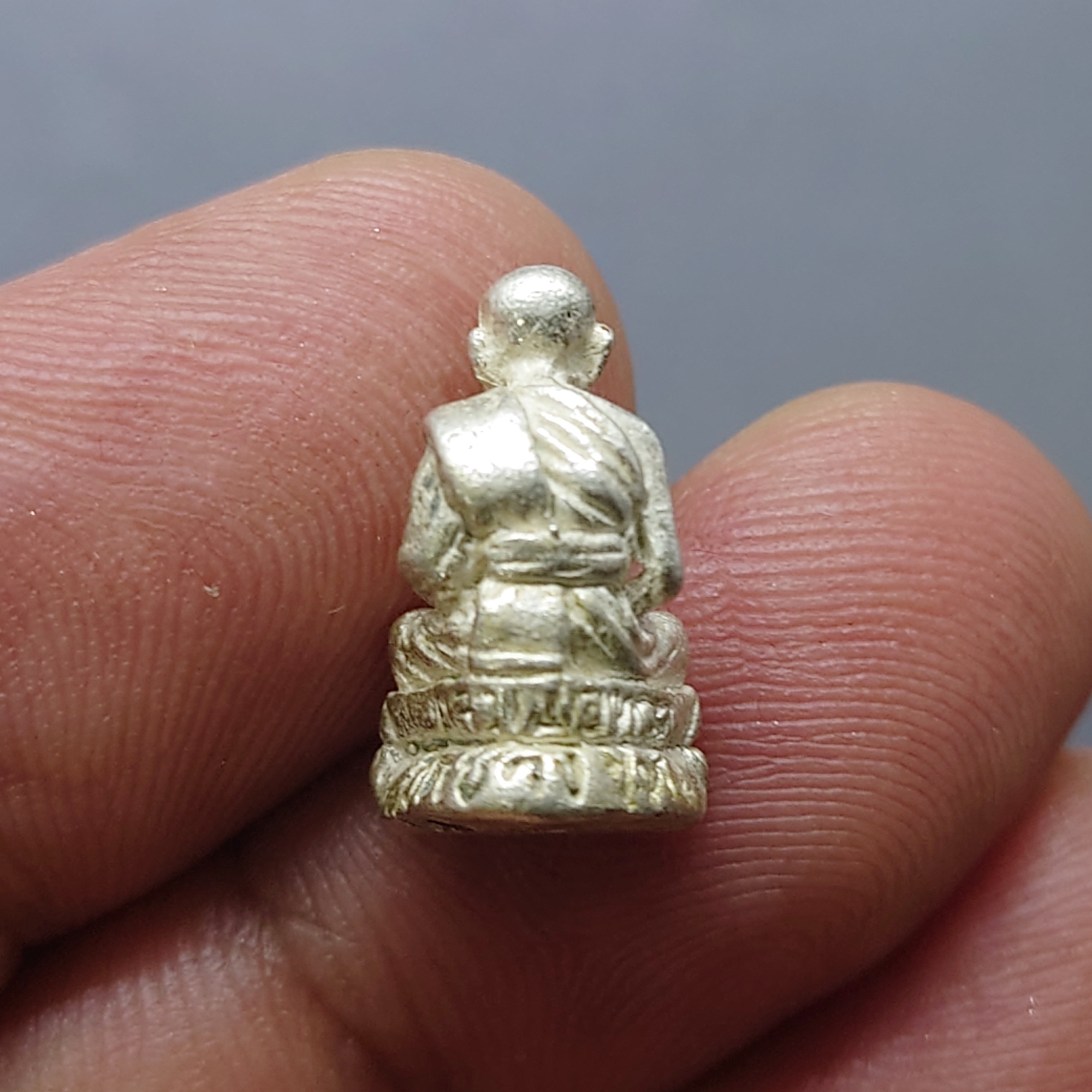 พระกริ่งหลวงพ่อทวด วัดช้างให้ รุ่นสร้างวิหาร อาจารย์นอง วัดทรายขาว ปัตตานี ปี2537 พร้อมกล่องเดิม