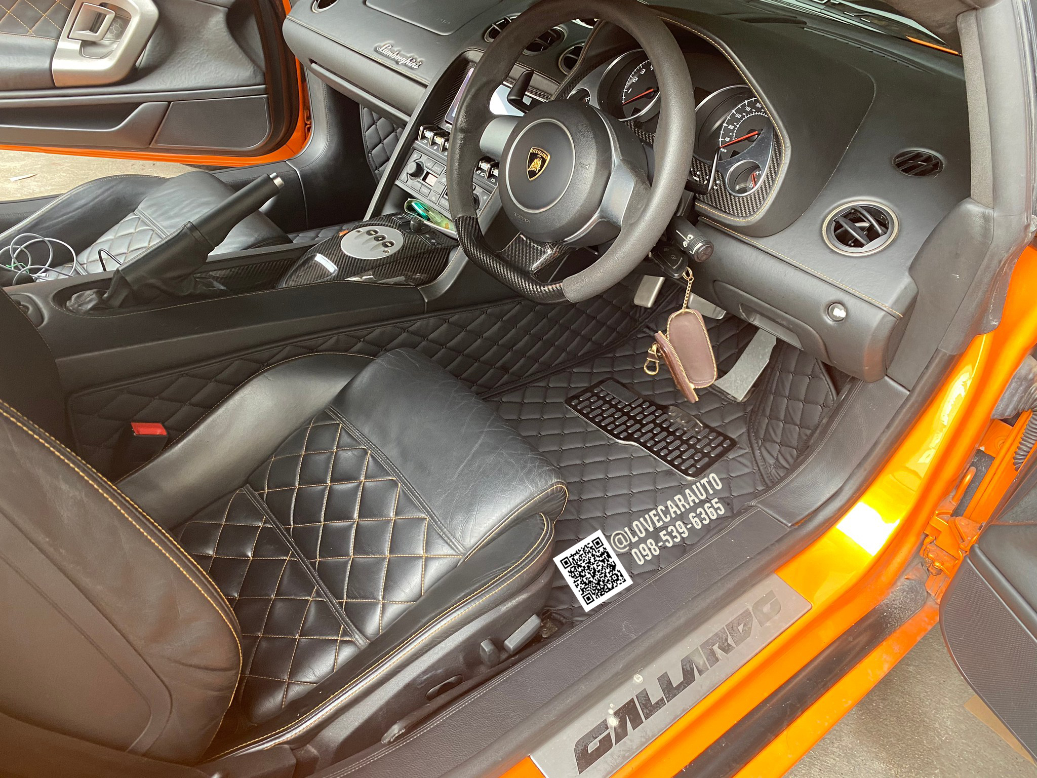 พรมปูพื้นรถยนต์ 6D Lamborghini Gallardo สีดำล้วน