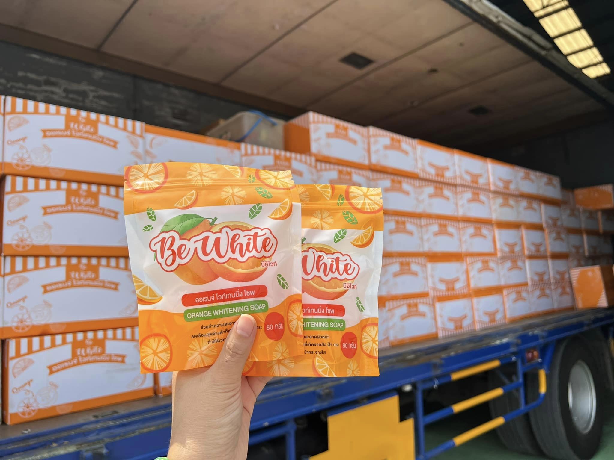 สบู่ส้ม บีอีไวท์ ขนาด 80 กรัม.