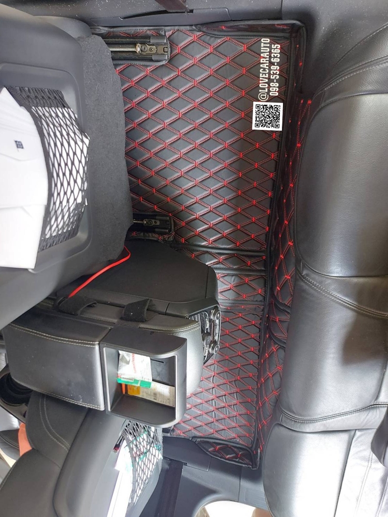 พรมปูพื้นรถยนต์ Peugeot 508 vvip สีดำด้ายแดง