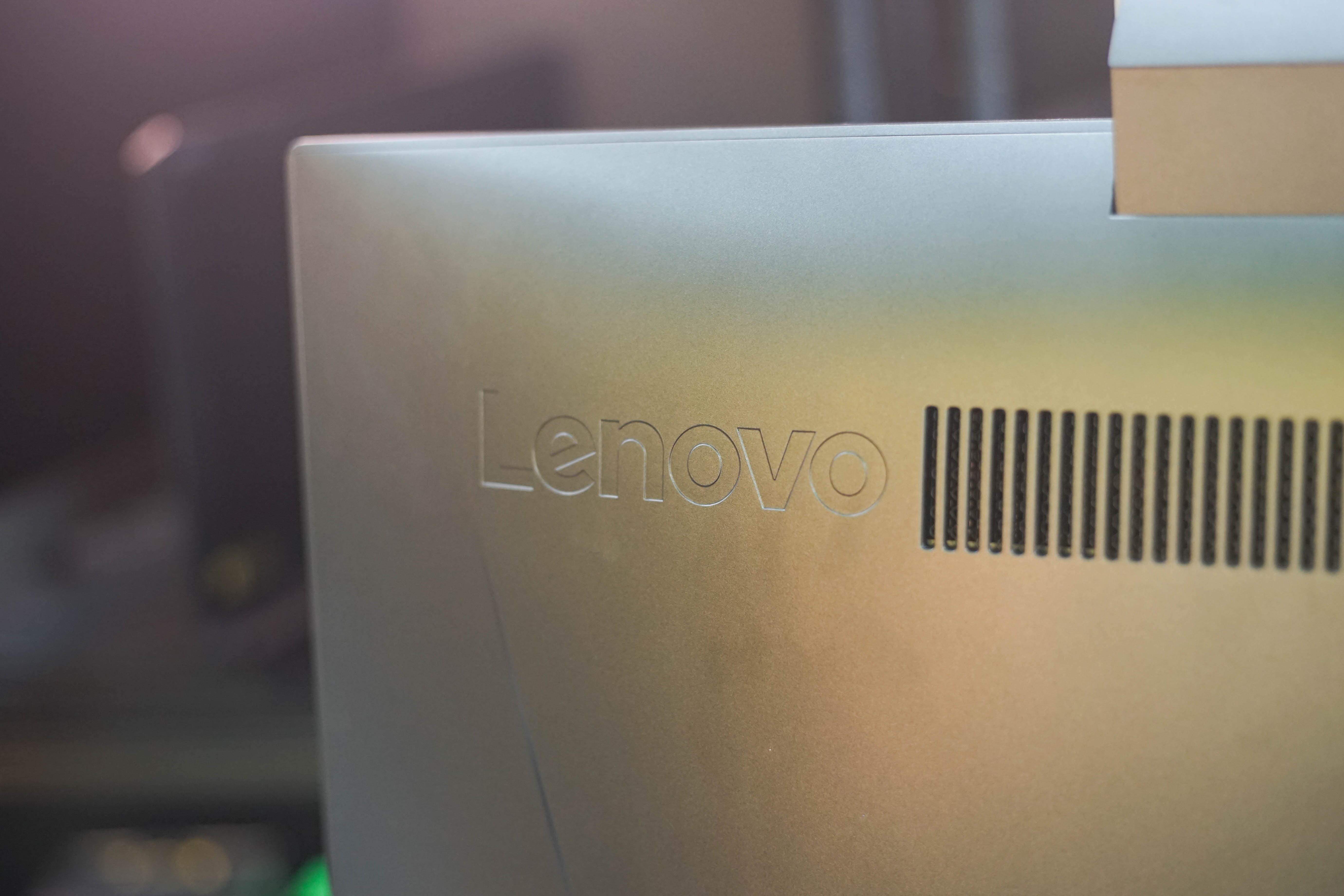 คอมมือสอง Lenovo ideacentre AIO 720-24IKB-F0CM0011TA i5-7400 RAM 8 GB SSD 512 GB GTX960A 23.8"