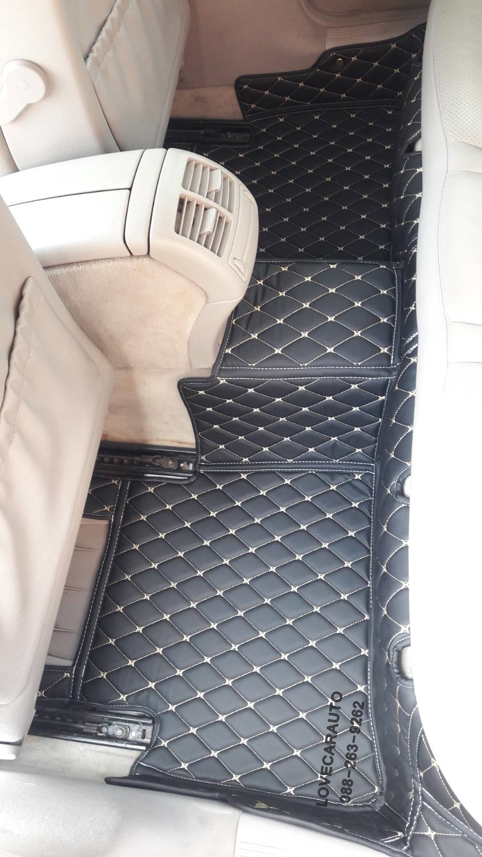 พรมปูพื้นรถยนต์ 6D Benz E200 W211 ดำด้ายทอง