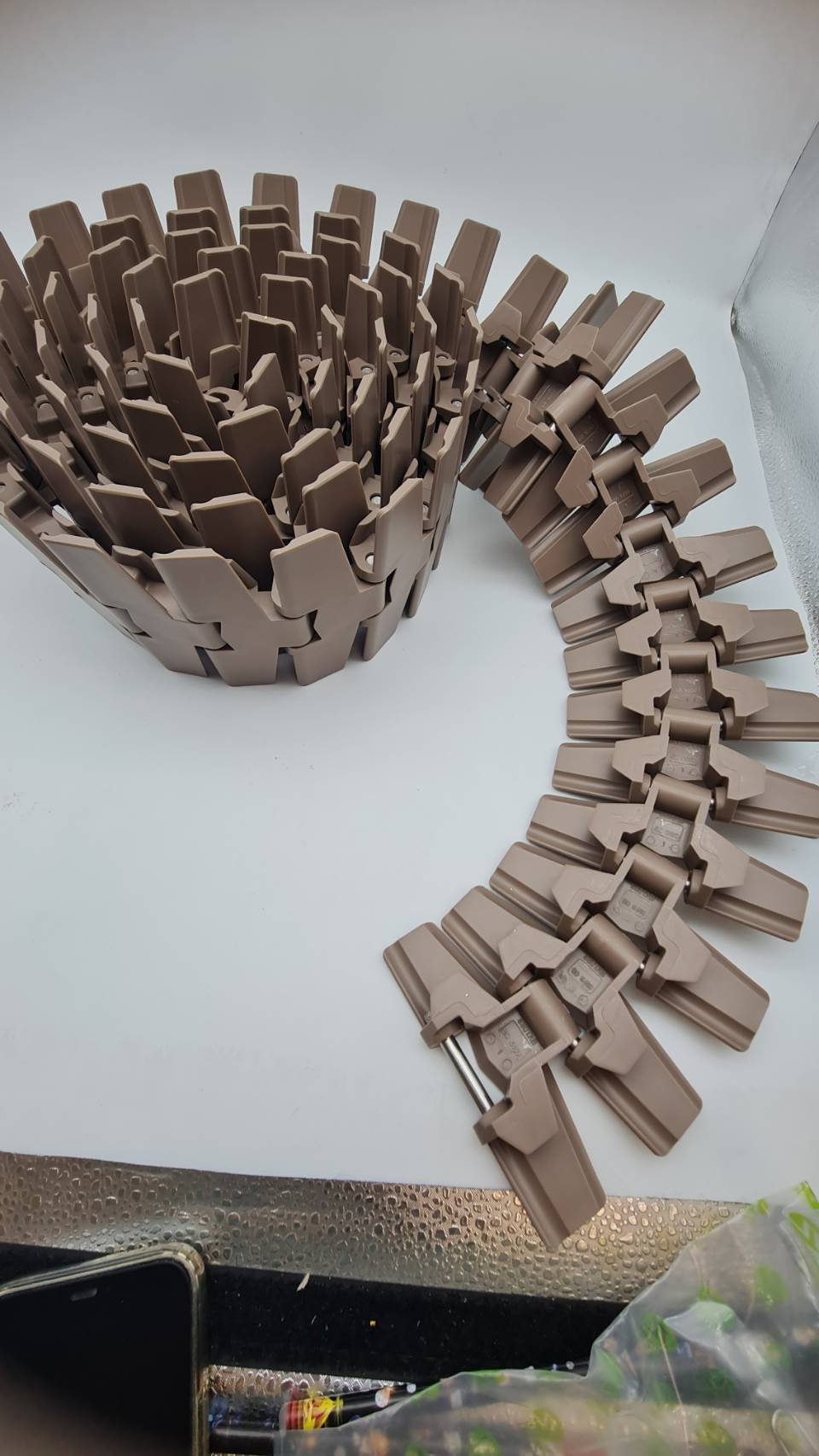 880-K450 BO TAB curve top chain ความกว้าง 114 มิลลิเมตร สายพานลำเลียงทางโค้ง แคบ R300มิลลิเมตร